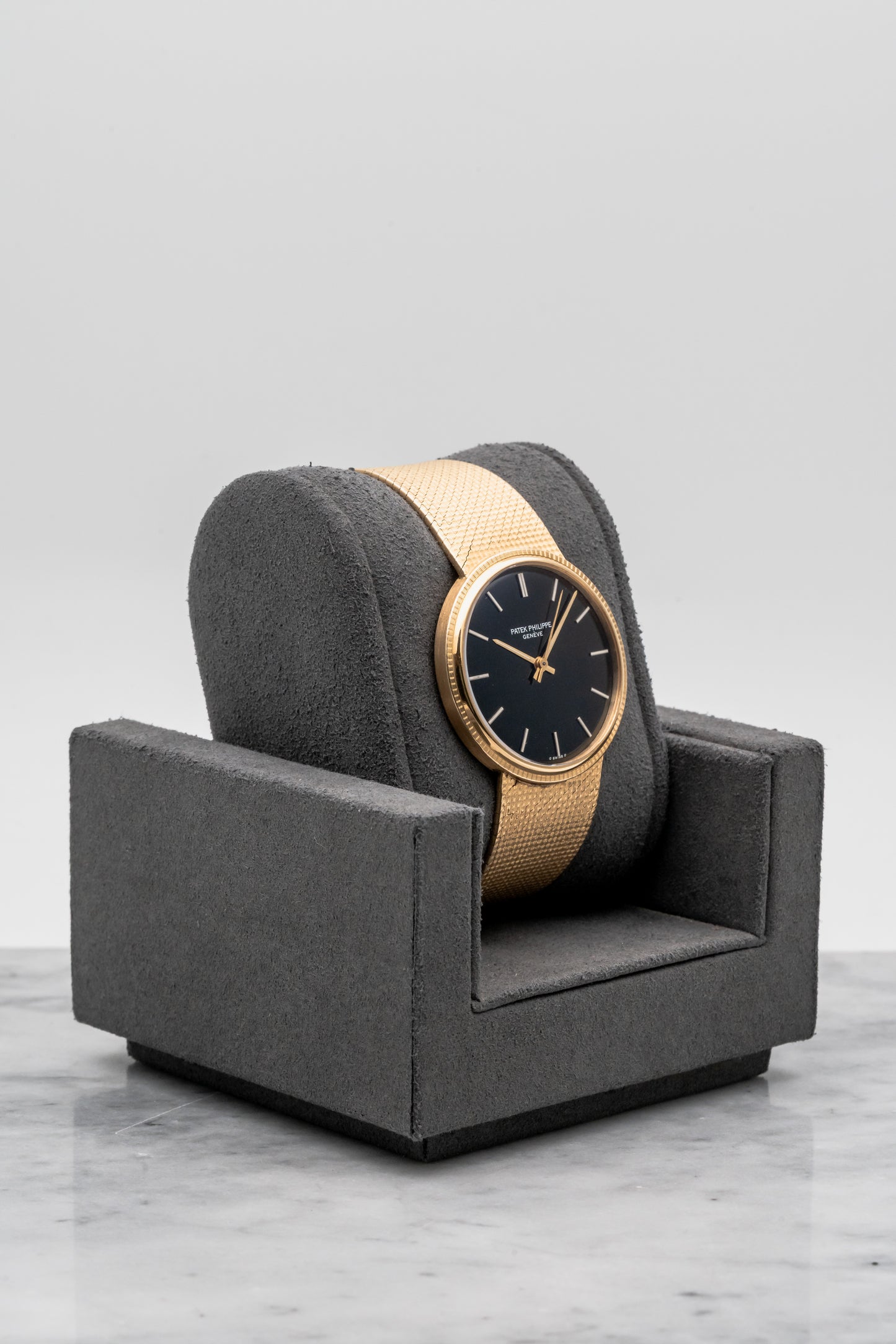 Patek Philippe Calatrava 3563J Black Dial