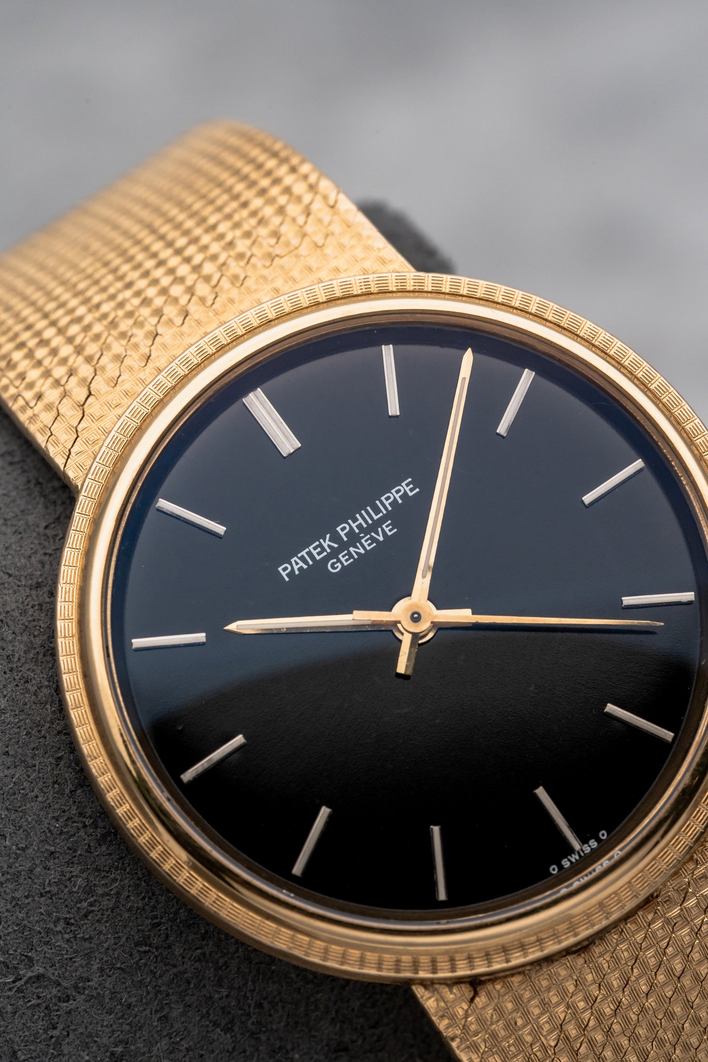 Patek Philippe Calatrava 3563J Black Dial