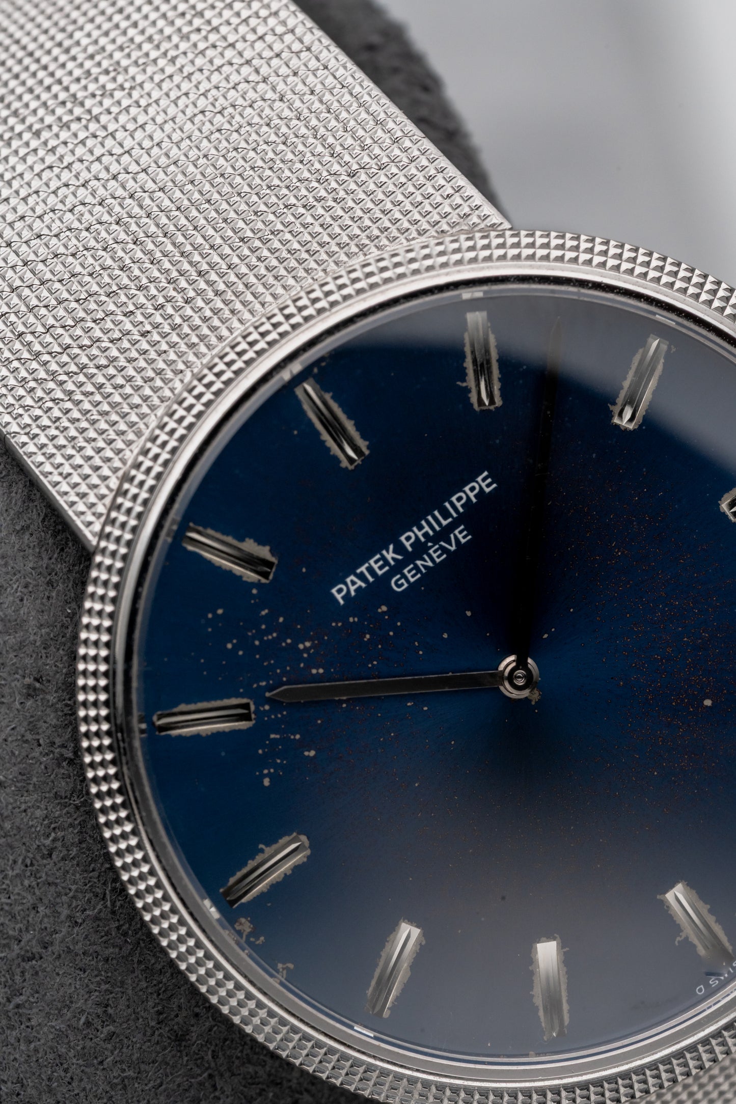 Patek Philippe Calatrava 3588/1 White Gold Vintage