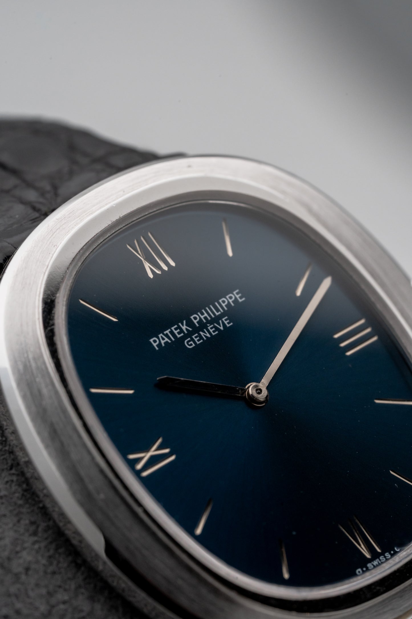 Patek Philippe Ellipse 3589G, Blue Dial