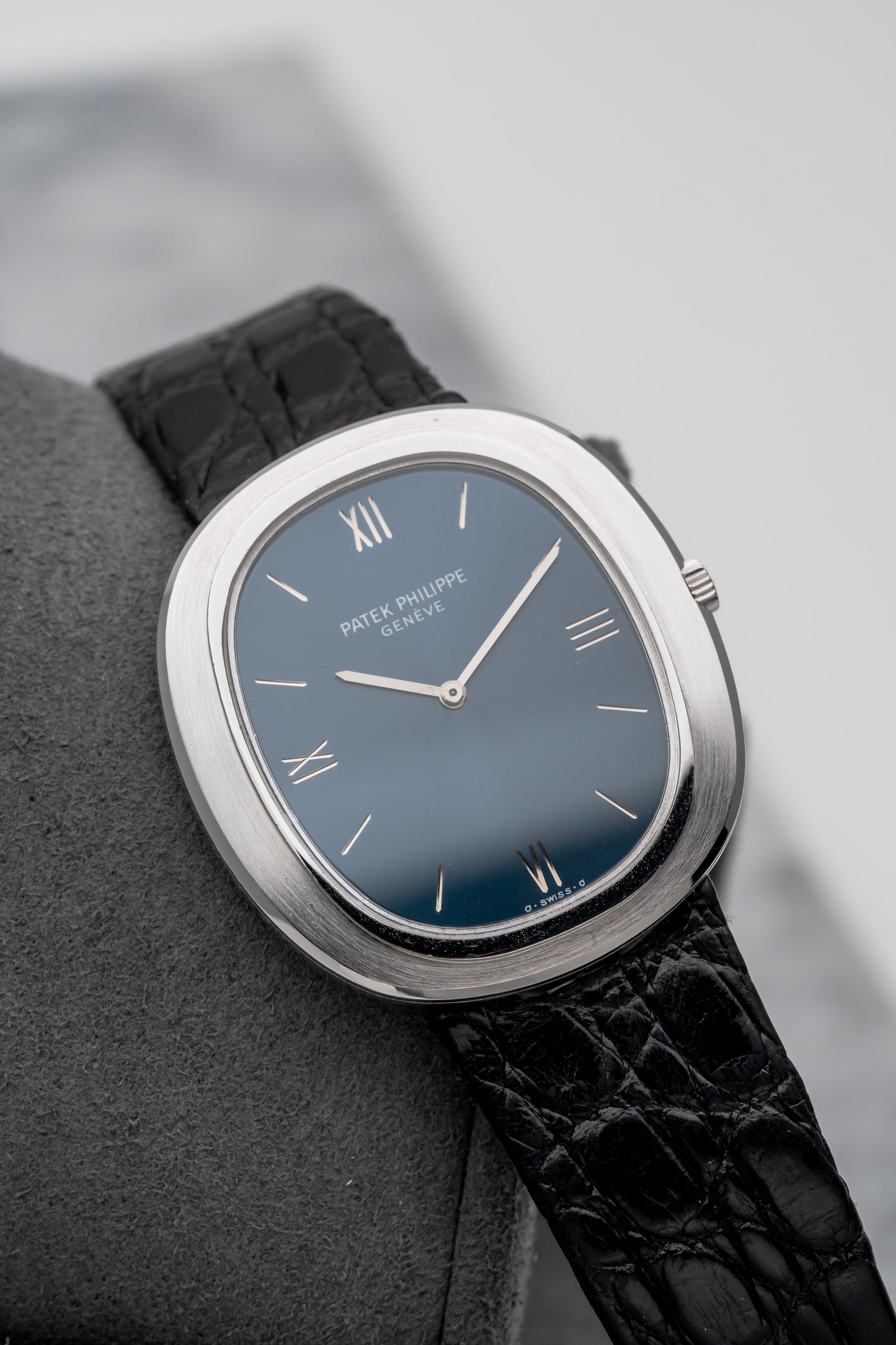 Patek Philippe Ellipse 3589G, Blue Dial
