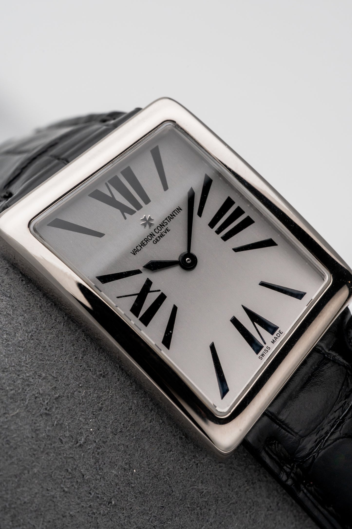 Vacheron Constantin 1972 Asymmetric 37010G, Silver Dial