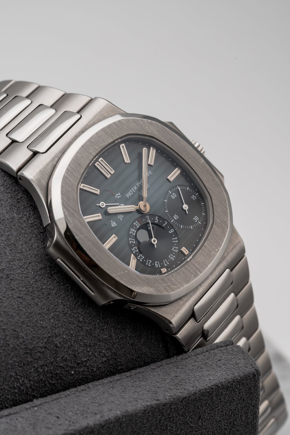 Patek Philippe Nautilus Moonphase Calendar 3712/1A Blue/Grey Dial