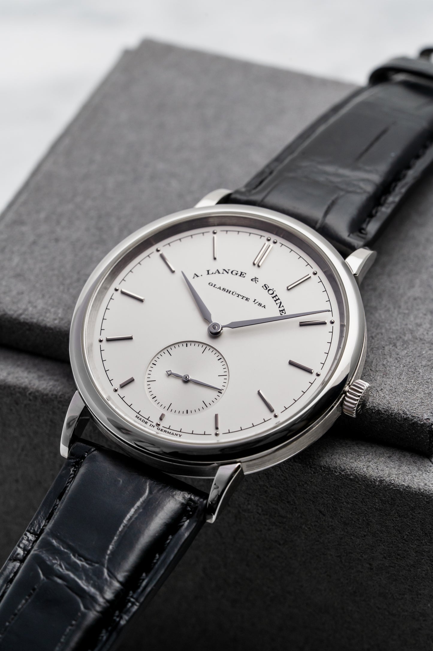 A. Lange & Söhne Saxonia Automatic 380.026 – 18K White Gold