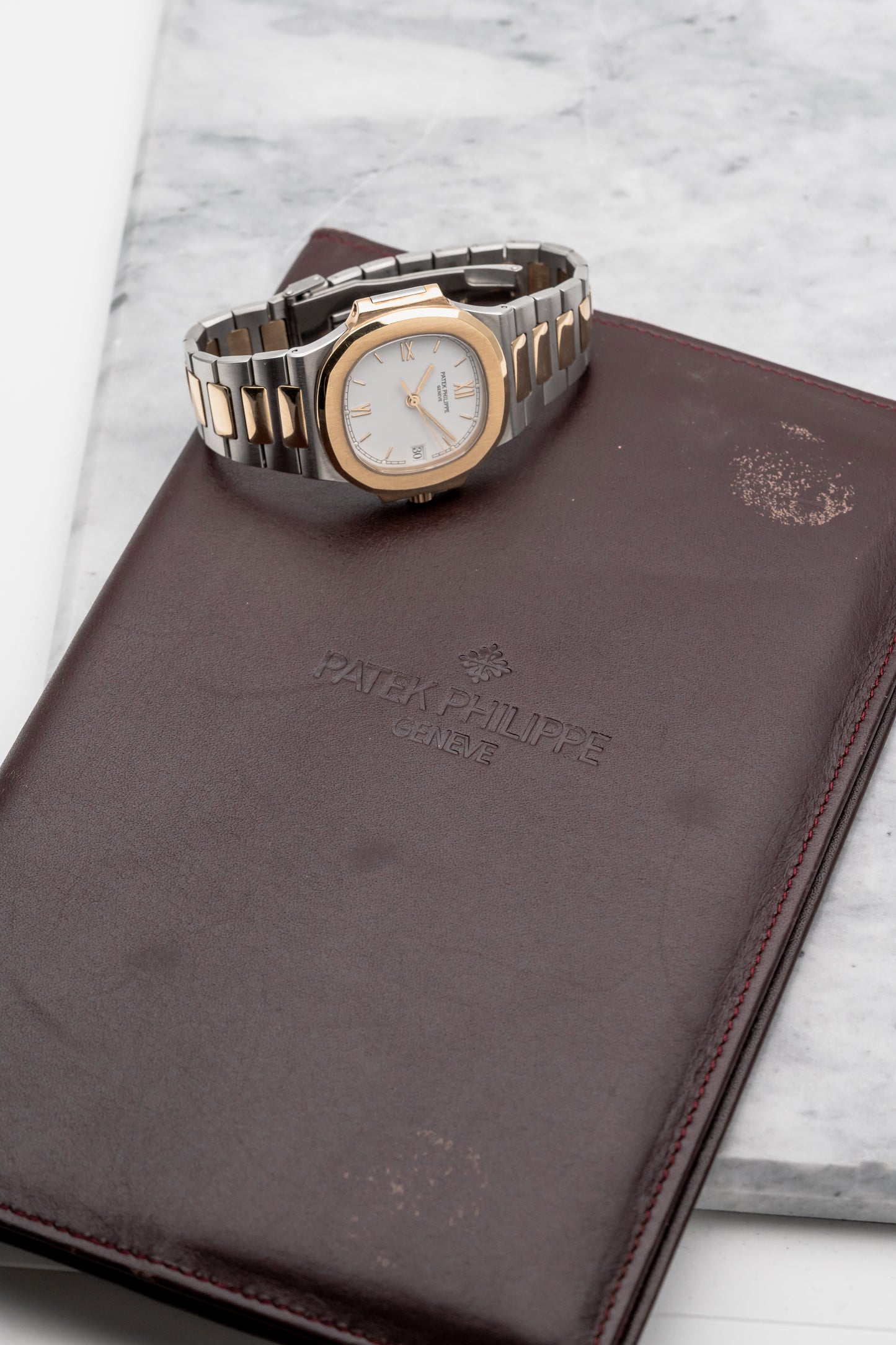 Patek Philippe Nautilus 3800/1JA, White Roman Dial