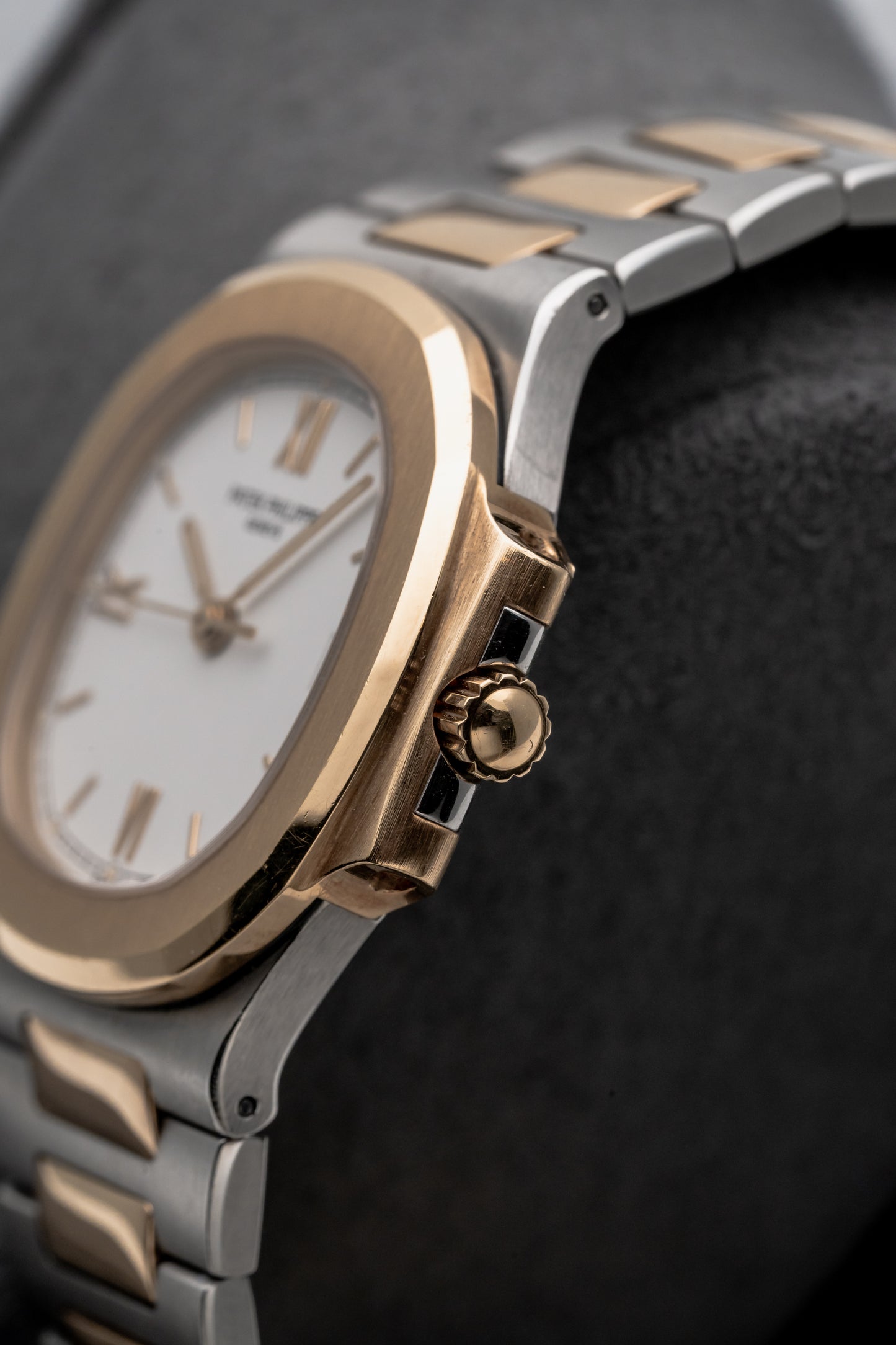 Patek Philippe Nautilus 3800/1JA, White Roman Dial