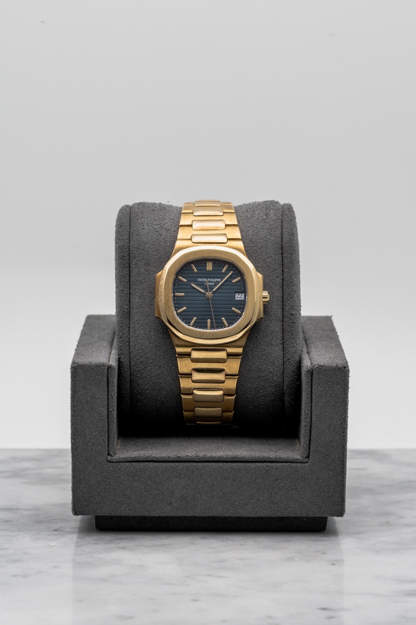 Patek Philippe Nautilus 3900/1 Blue Dial, Yellow Gold