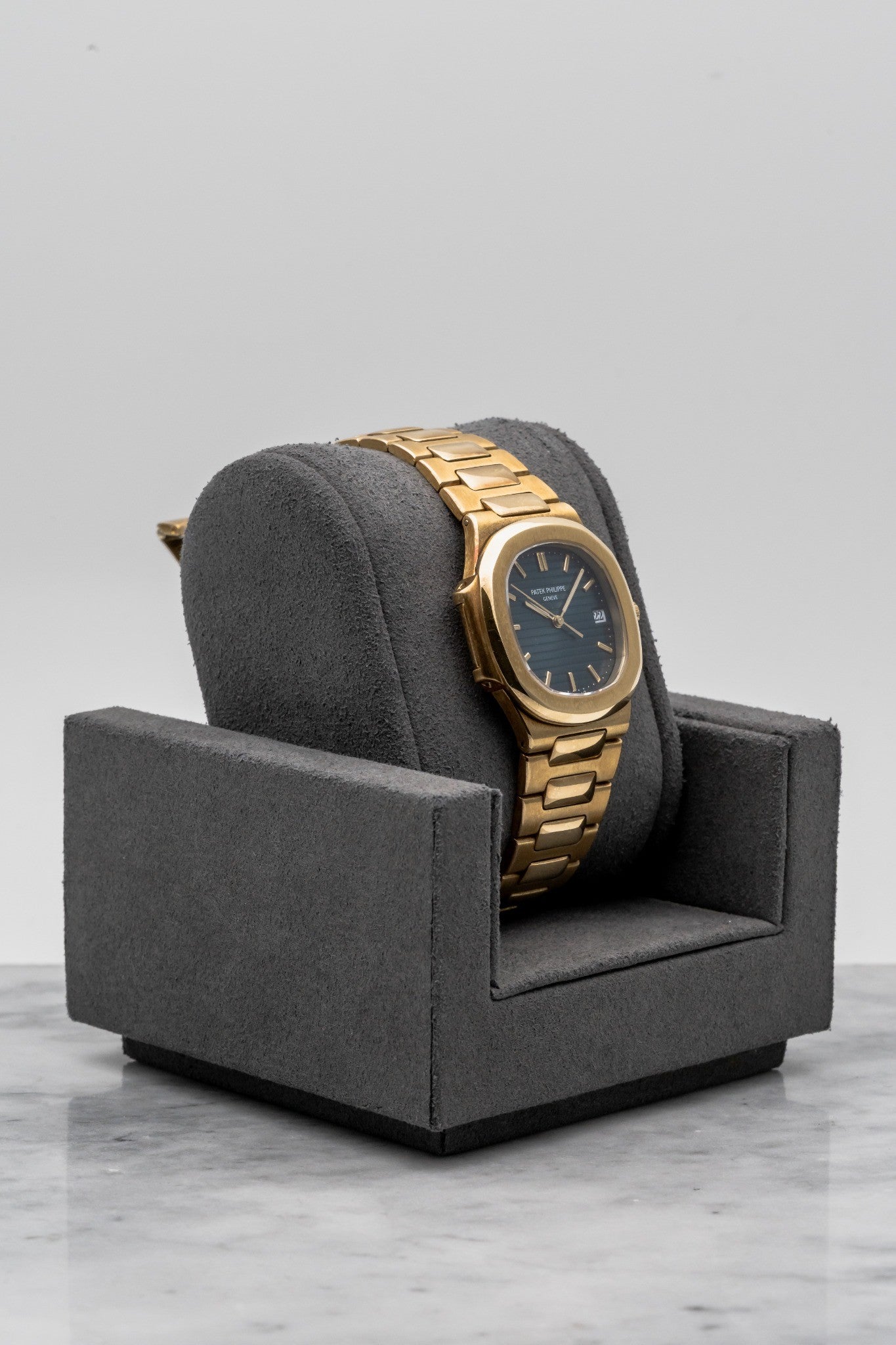 Patek Philippe Nautilus 3900/1 Blue Dial, Yellow Gold