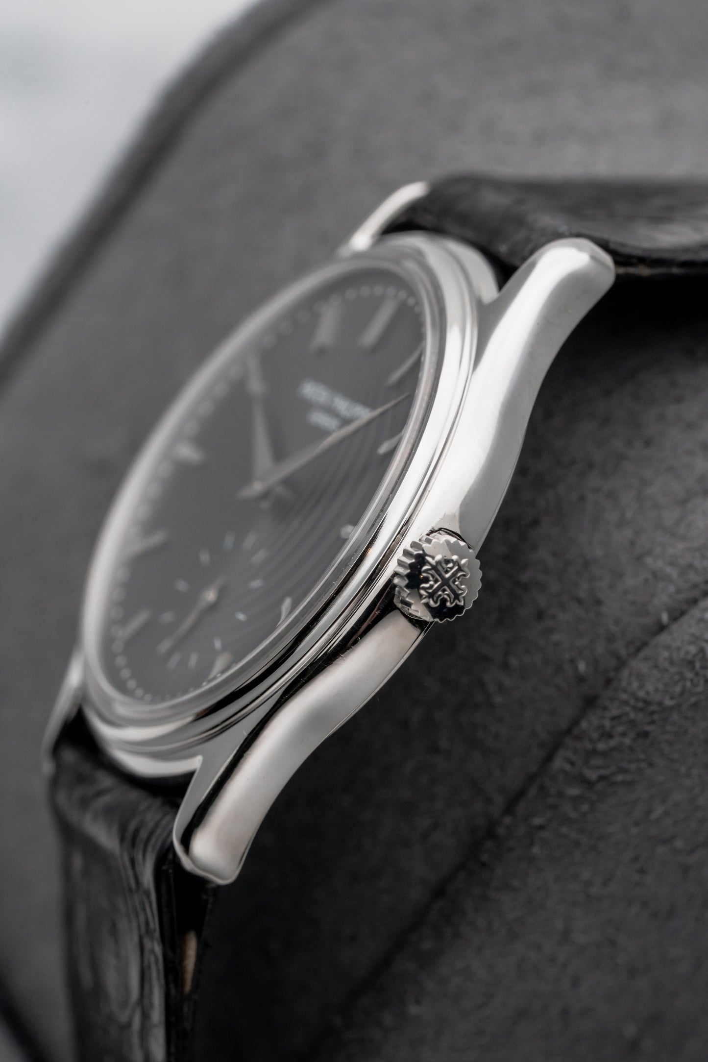 Patek Philippe Calatrava 3923A Grey Dial “Japan Edition” 50 Pieces