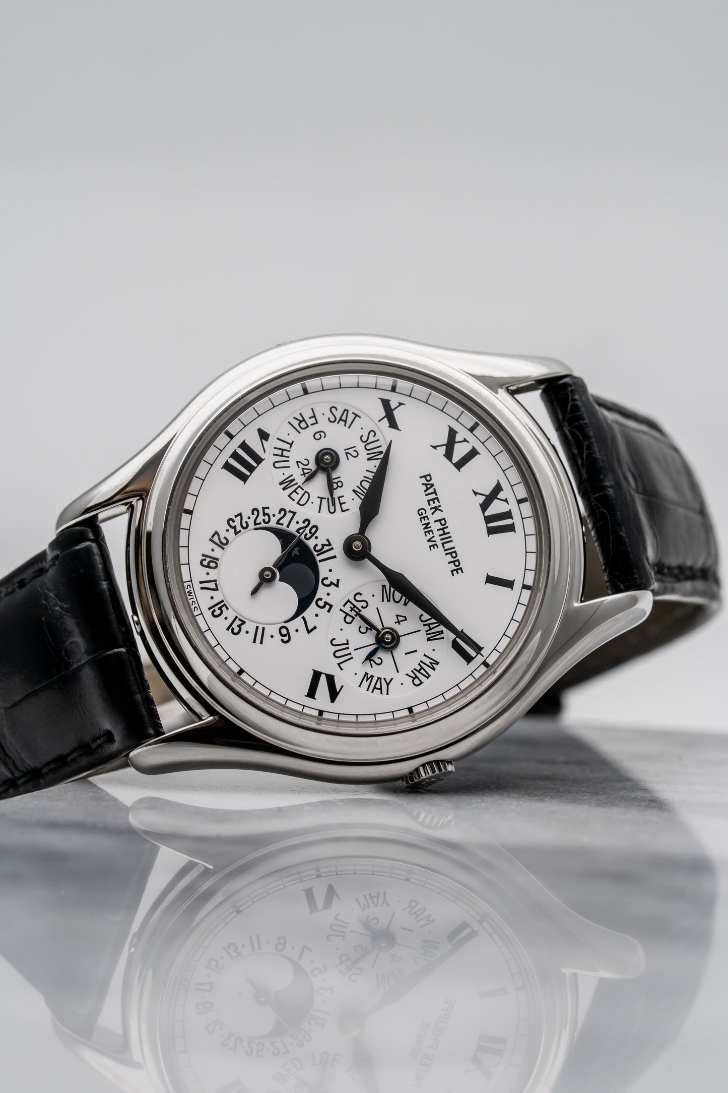 Patek Philippe Perpetual Calendar 3940G White Dial