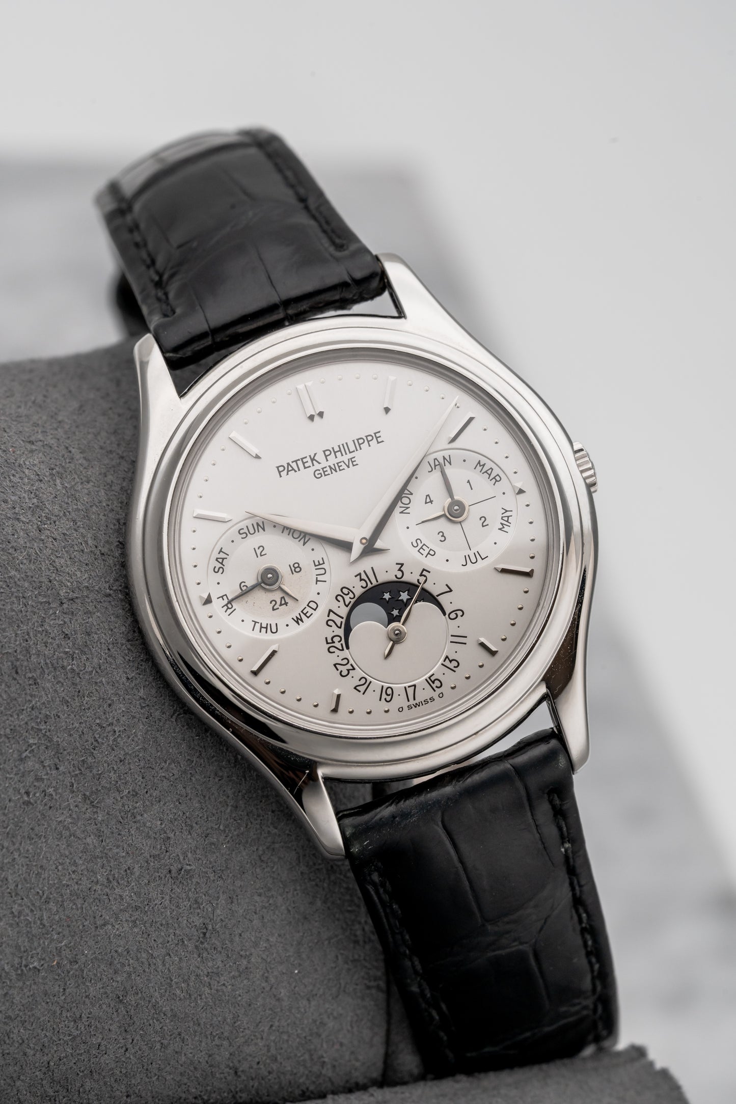 Patek Philippe Perpetual Calendar 3940P, Silver Dial