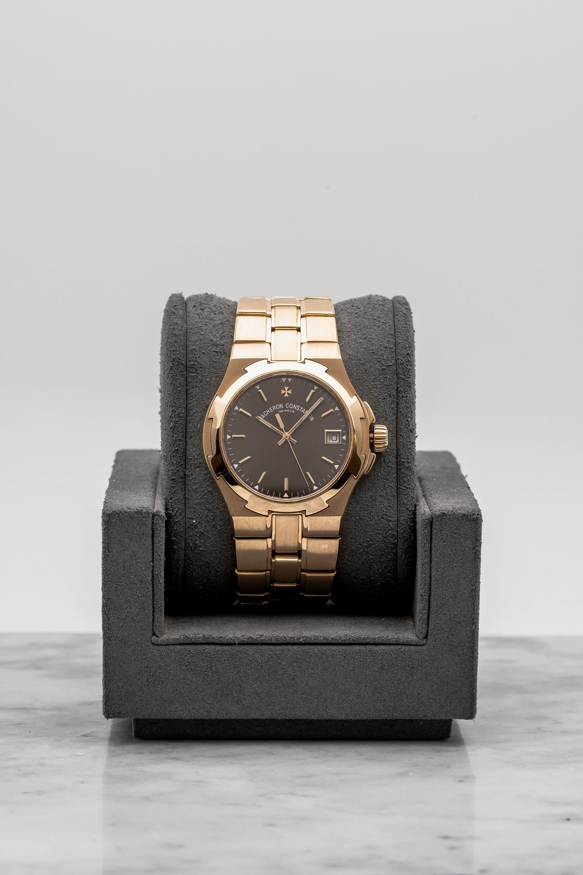Vacheron Constantin Overseas 42040/423J-8467 Chocolate Dial