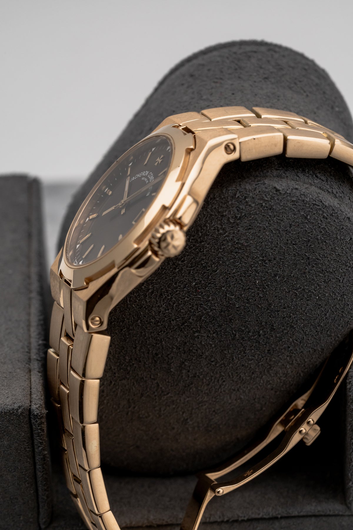 Vacheron Constantin Overseas 42040/423J-8467 Chocolate Dial