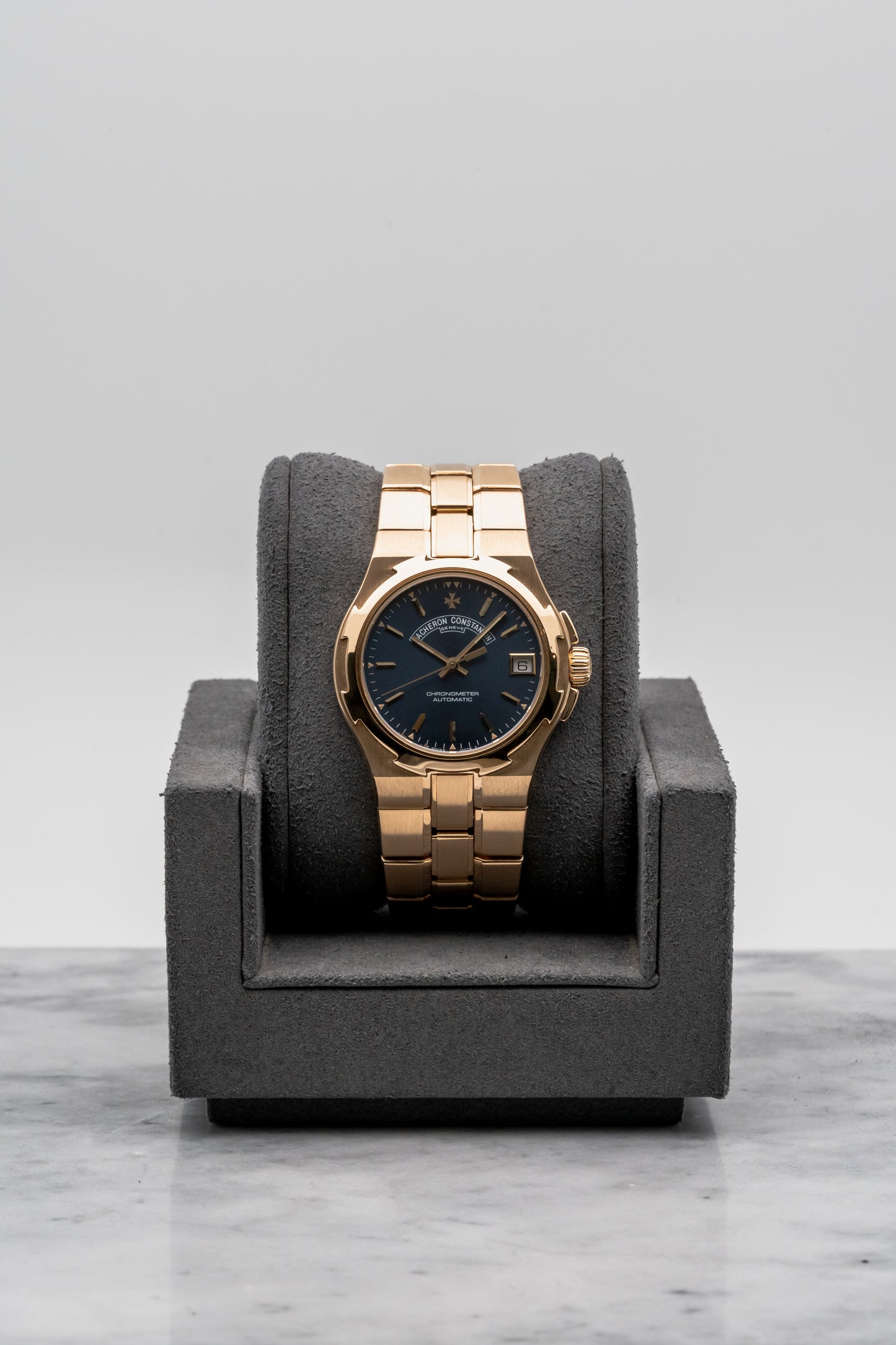 Vacheron Constantin Overseas 42050/423J Blue Dial