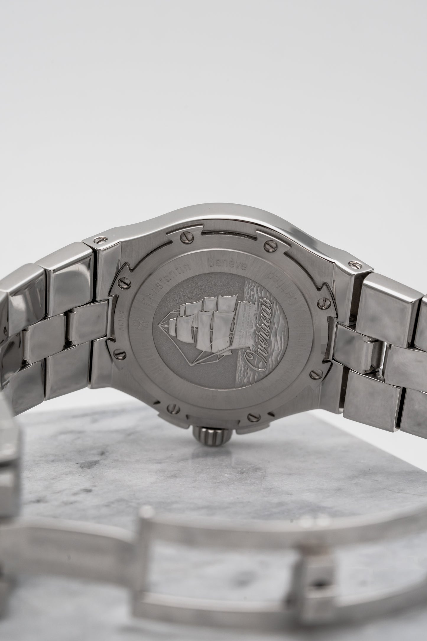 Vacheron Constantin Overseas 42052/423A-8894, Black “Military” Dial