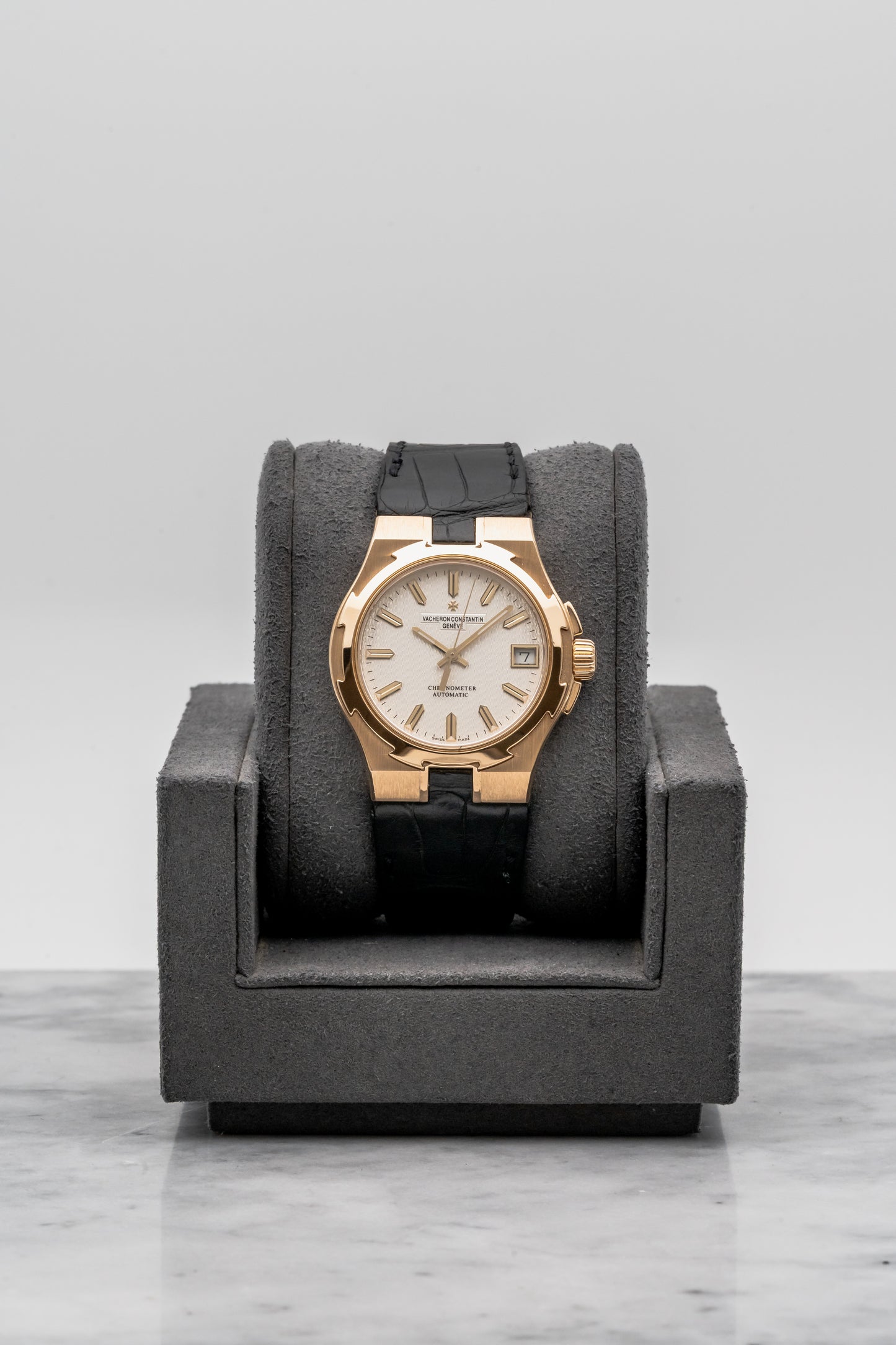 Vacheron Constantin Overseas 42052/000J Silver Dial