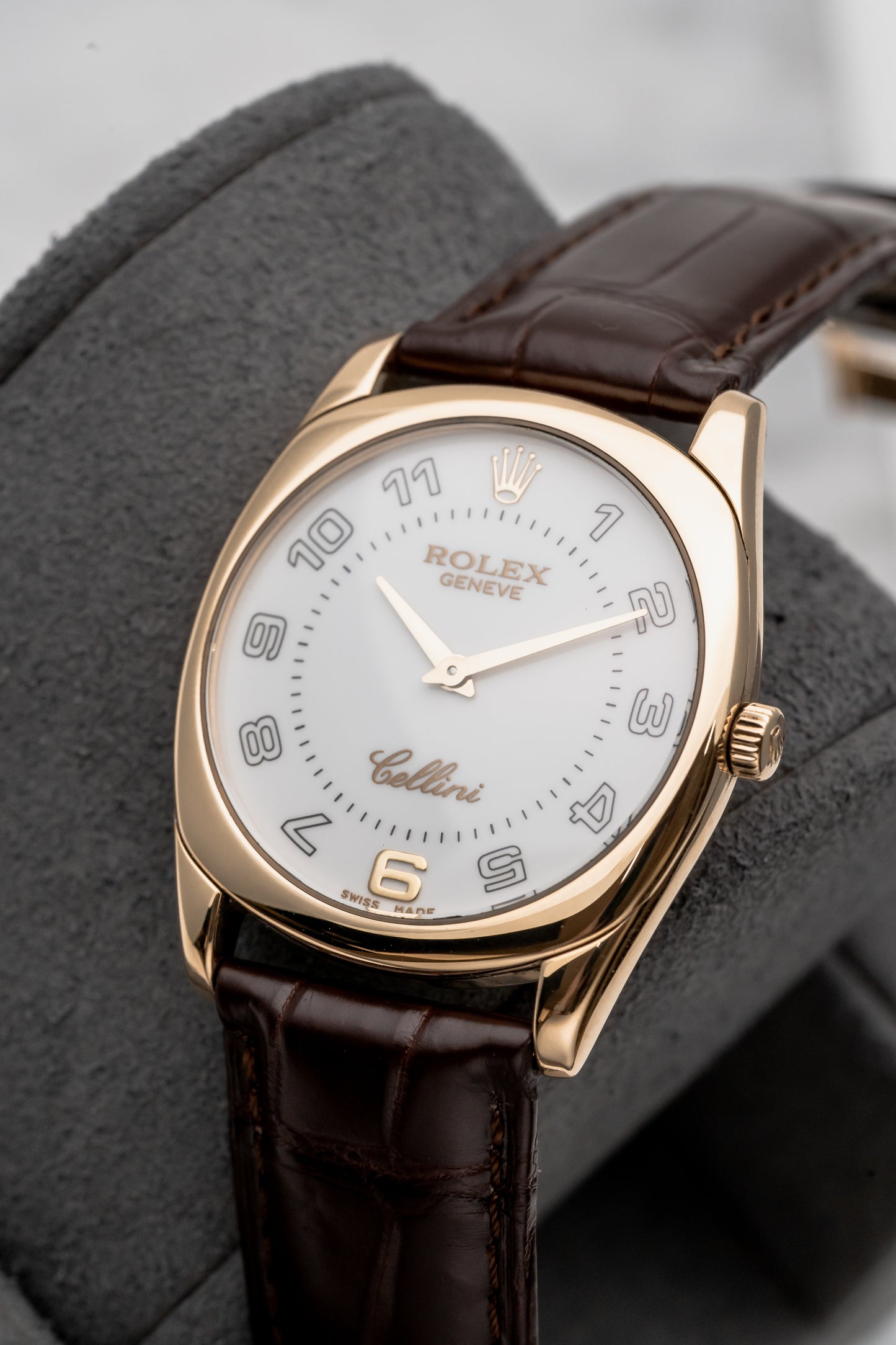 Rolex Cellini Danaos 4233/8 Yellow Gold