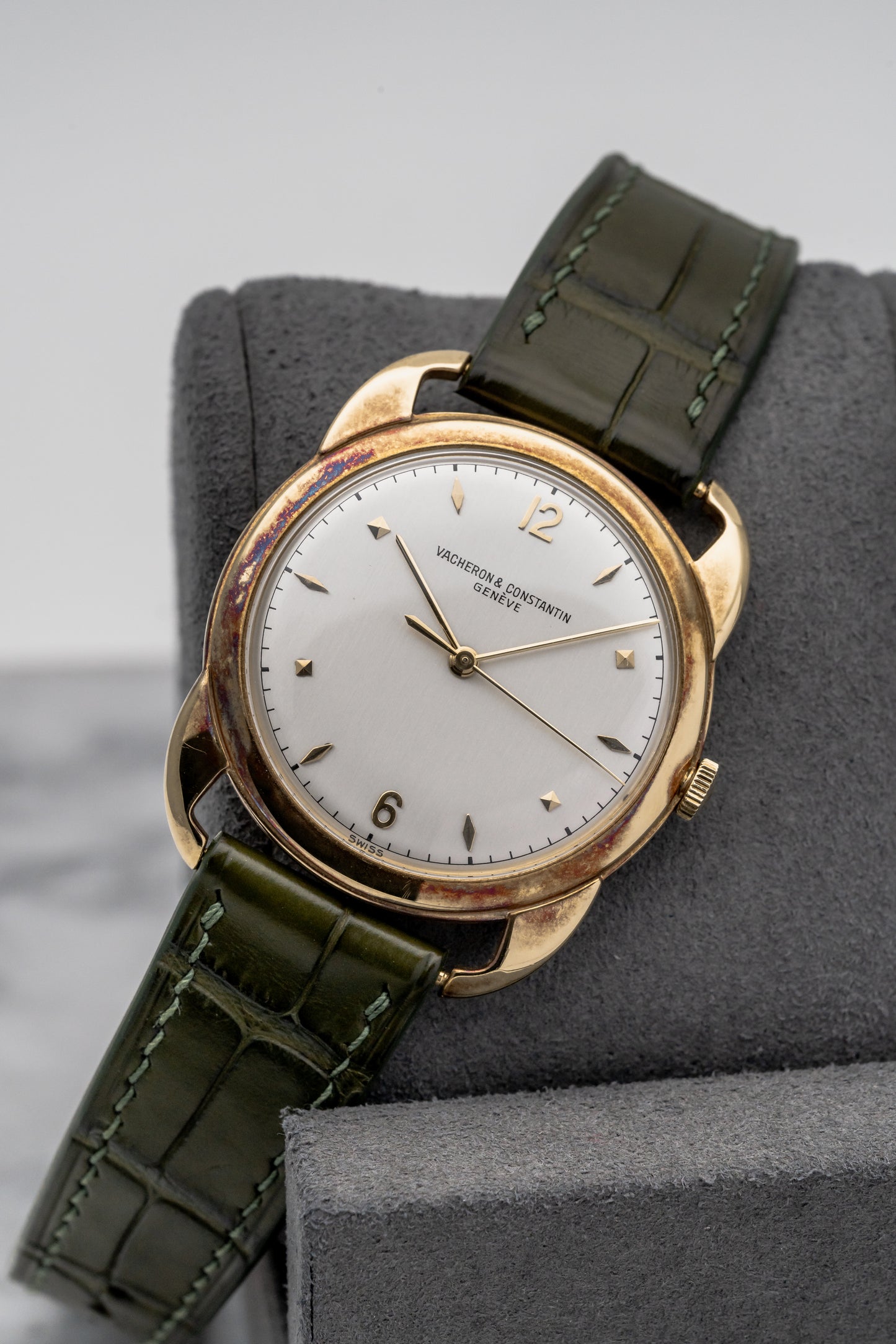 Vacheron Constantin Fancy Lugs 4660, Silver Dial