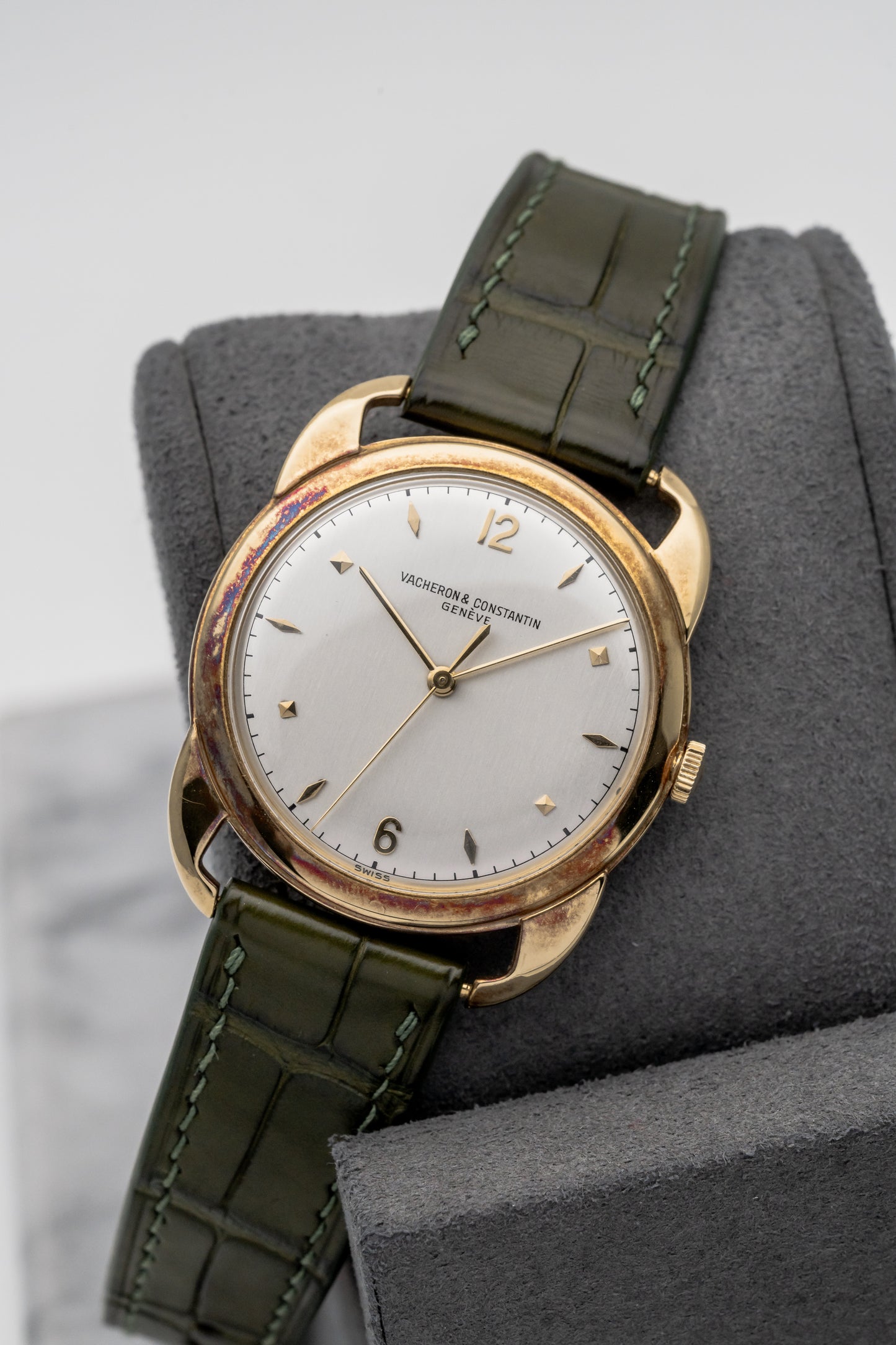 Vacheron Constantin Fancy Lugs 4660, Silver Dial