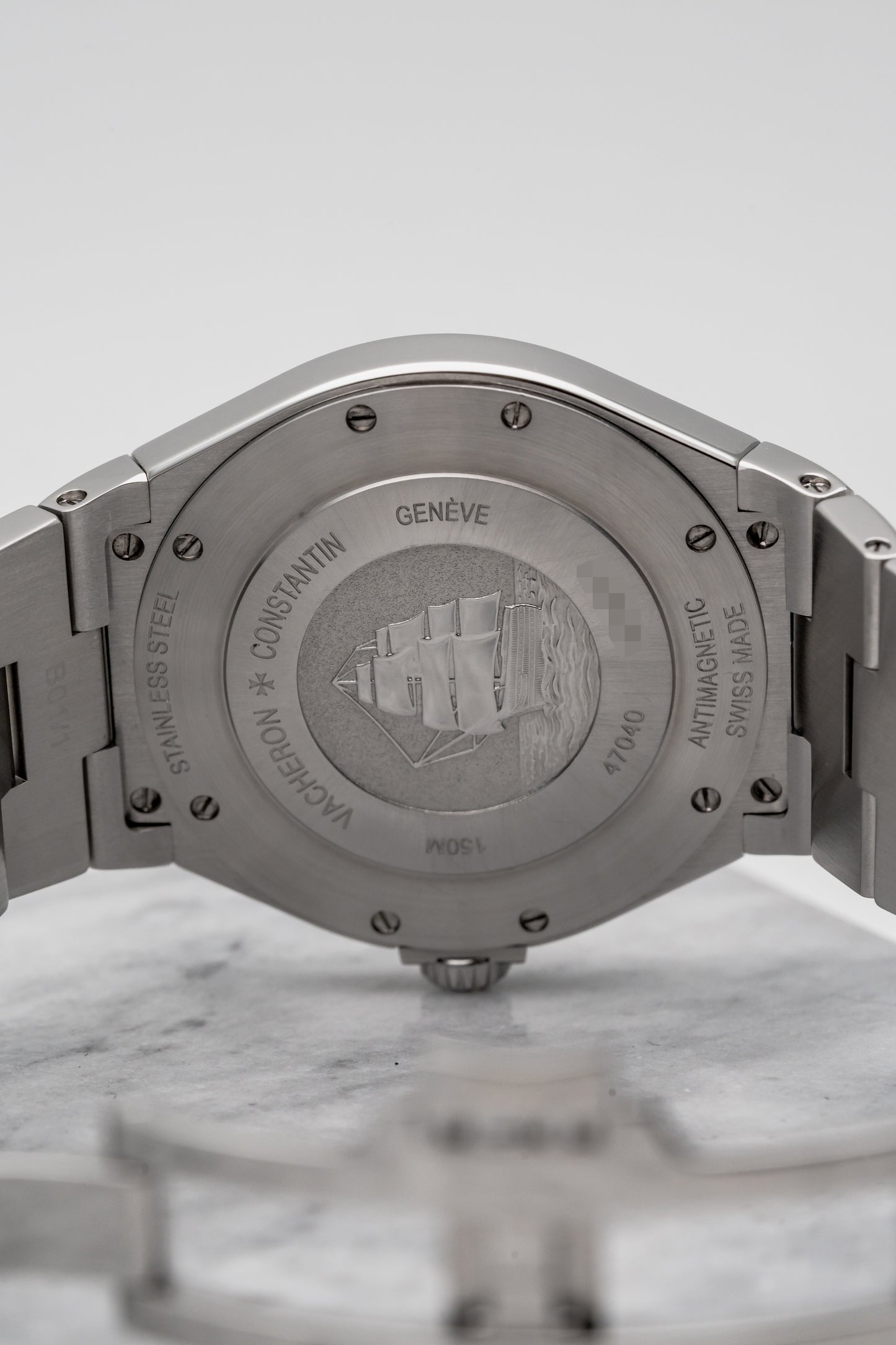 Vacheron Constantin Overseas 47040/B01A-9093, White Guilloché Dial, Stainless Steel