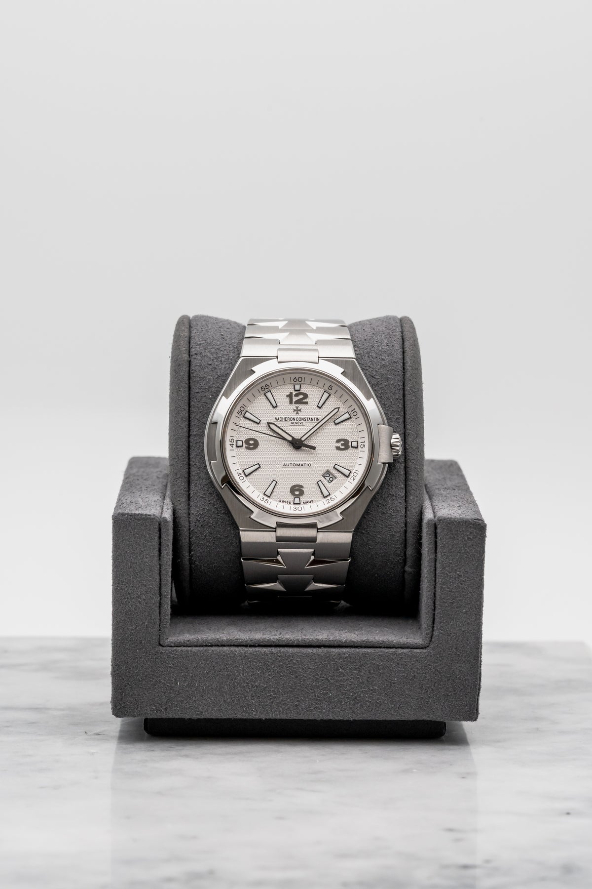 Vacheron Constantin Overseas 47040/B01A-9093 White Dial