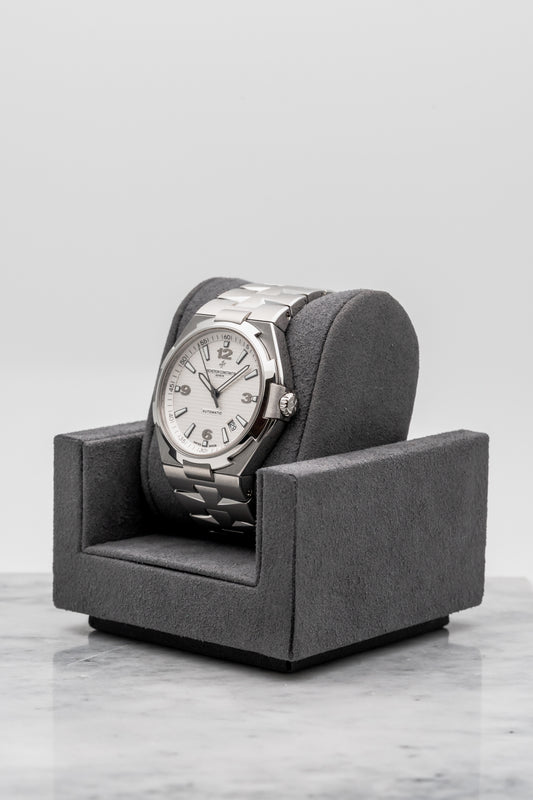 Vacheron Constantin Overseas 47040/B01A-9093 White Dial