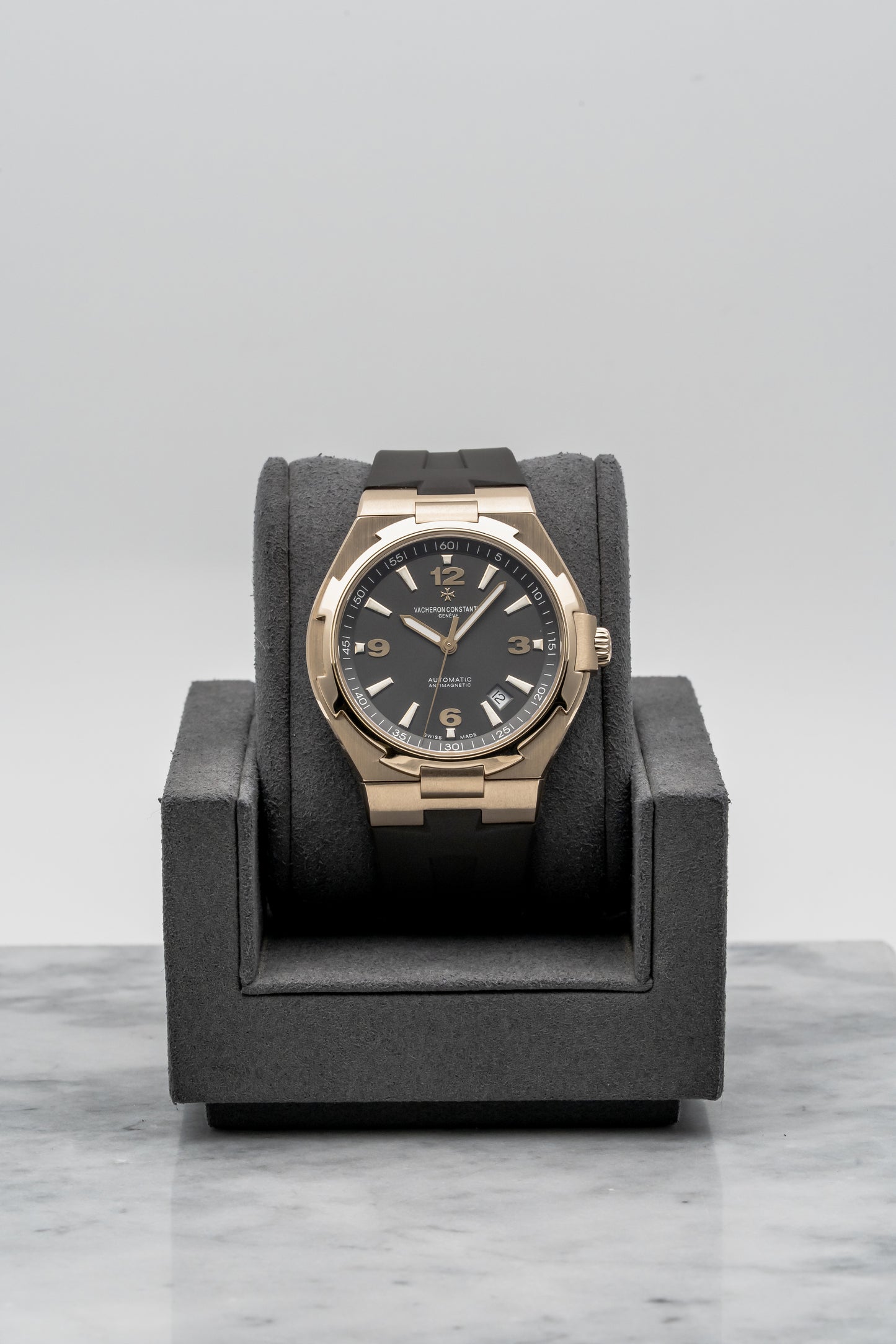 Vacheron Constantin Overseas 47040/000R Rose Gold, Black Dial