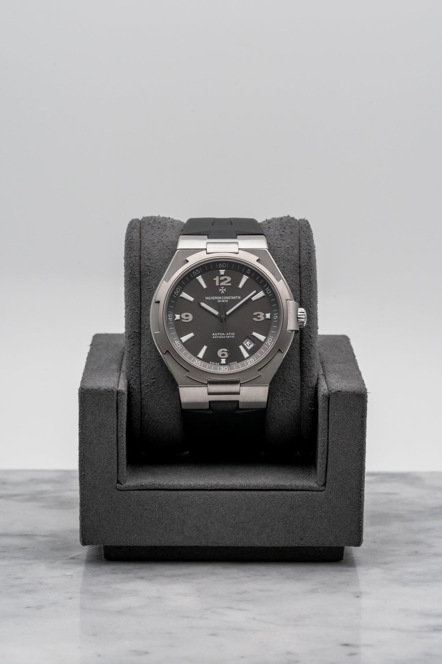 Vacheron Constantin Overseas Deep Stream 47040/000W-9500 Black Dial