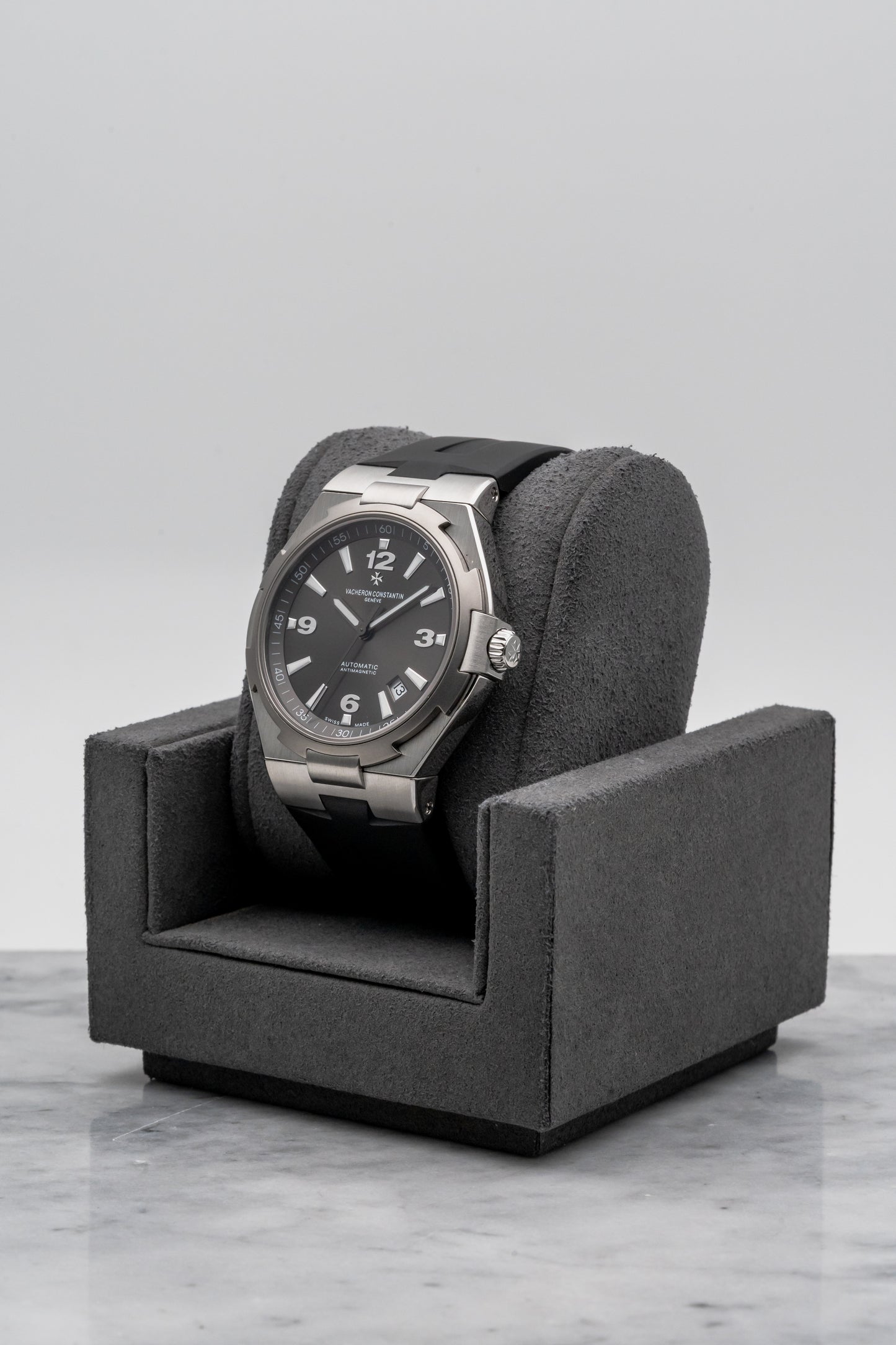 Vacheron Constantin Overseas Deep Stream 47040/000W-9500 Black Dial