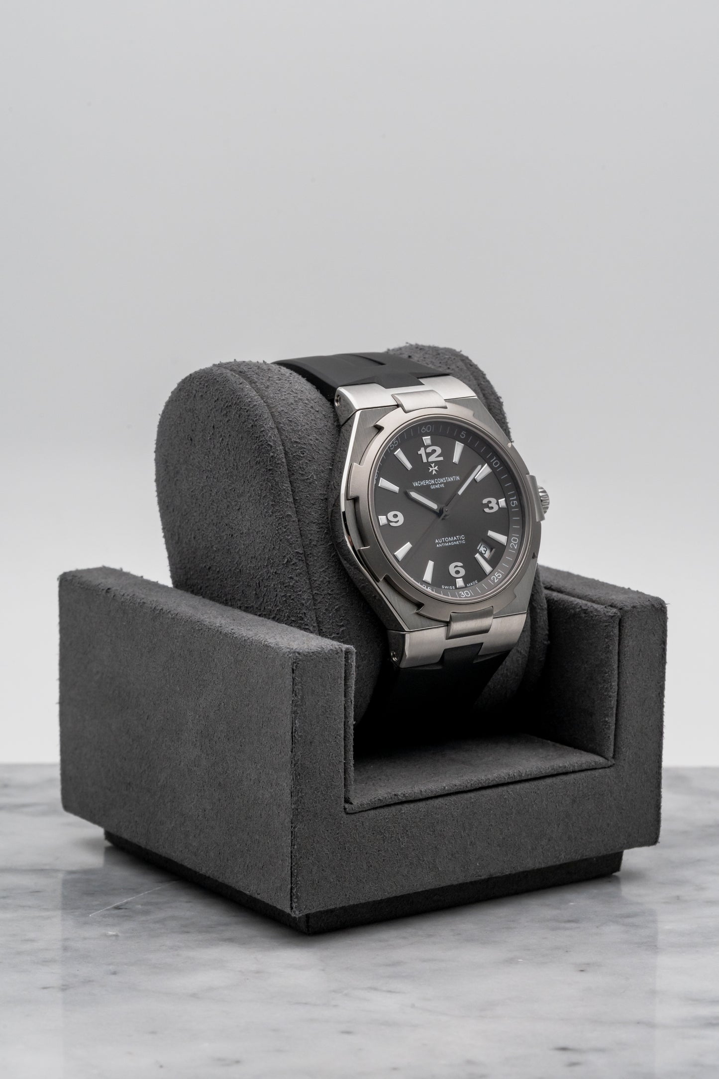 Vacheron Constantin Overseas Deep Stream 47040/000W-9500 Black Dial