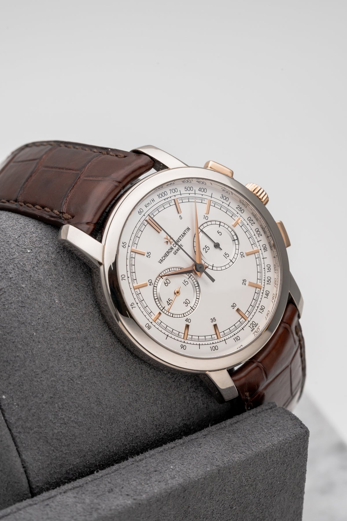 Vacheron Constantin Traditionnelle Chronograph 47192/000B Silver Dial