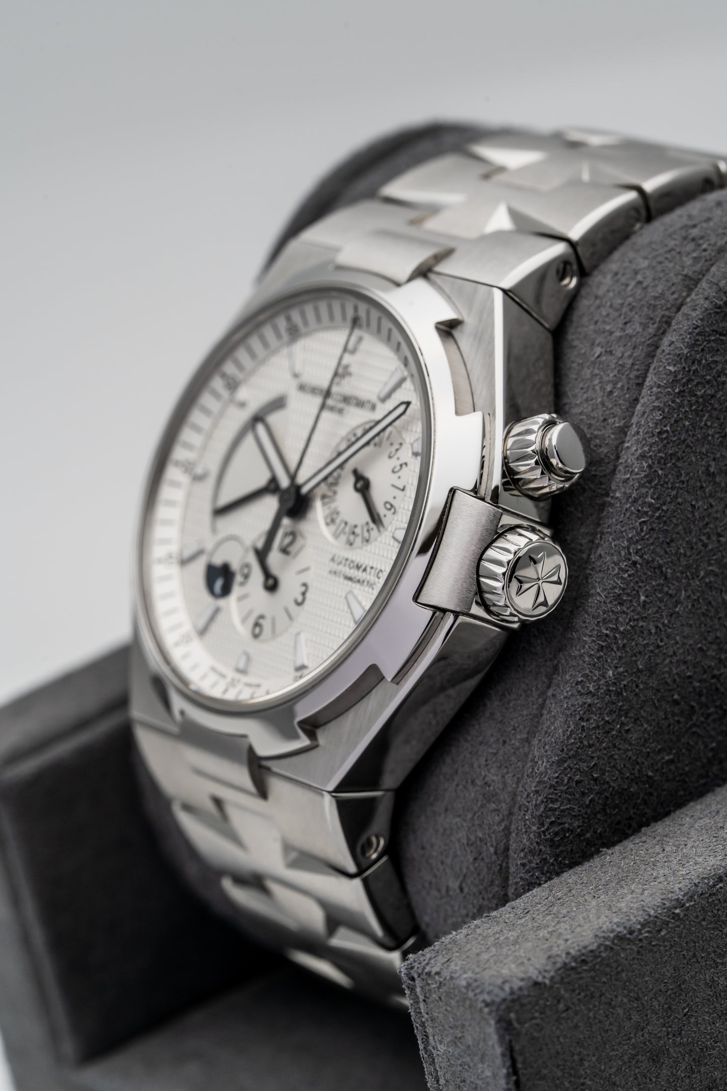 Vacheron Constantin Overseas Dual Time 47450/B01A-9226 Stainless Steel