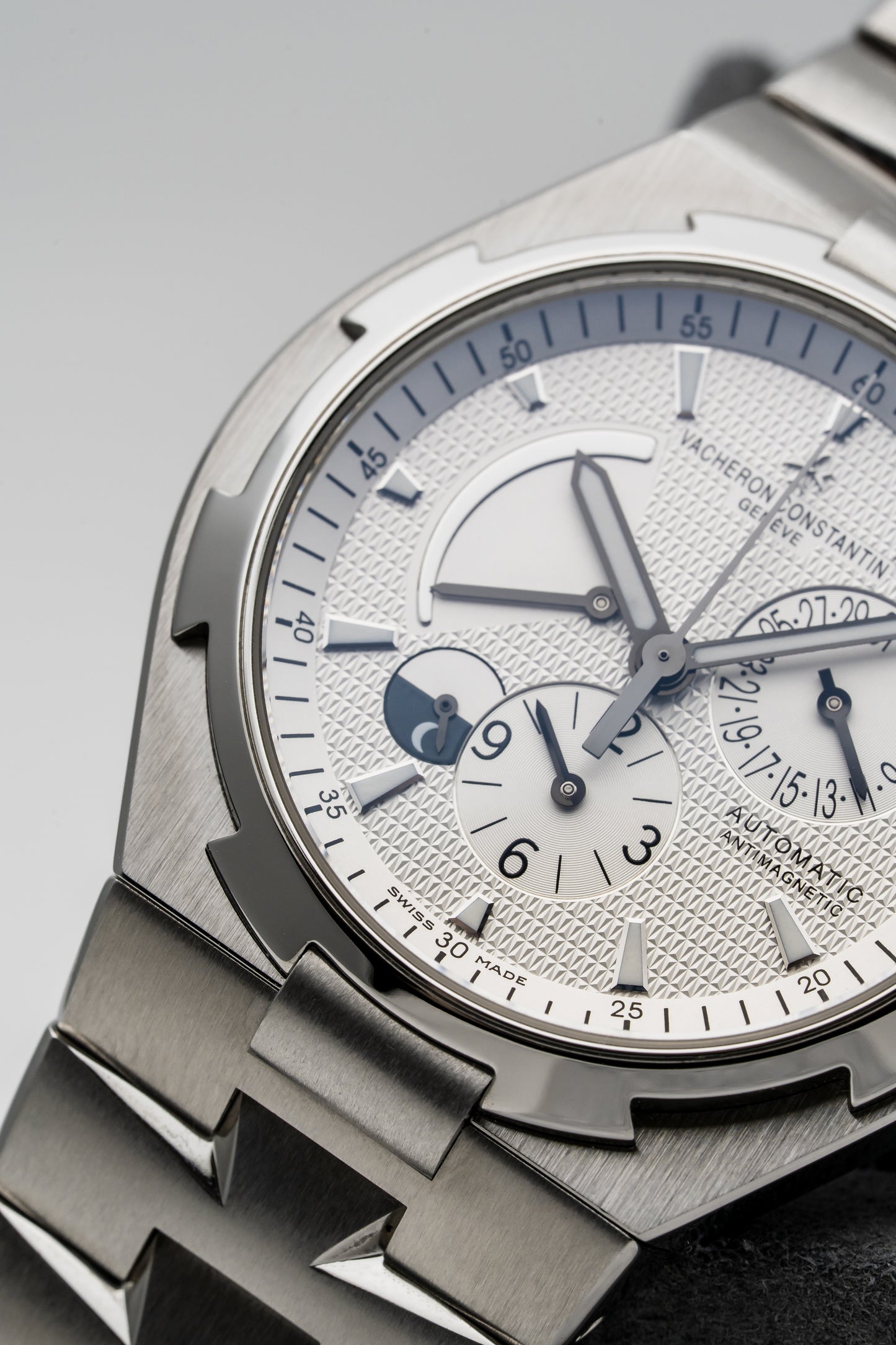 Vacheron Constantin Overseas Dual Time 47450/B01A-9226 Stainless Steel