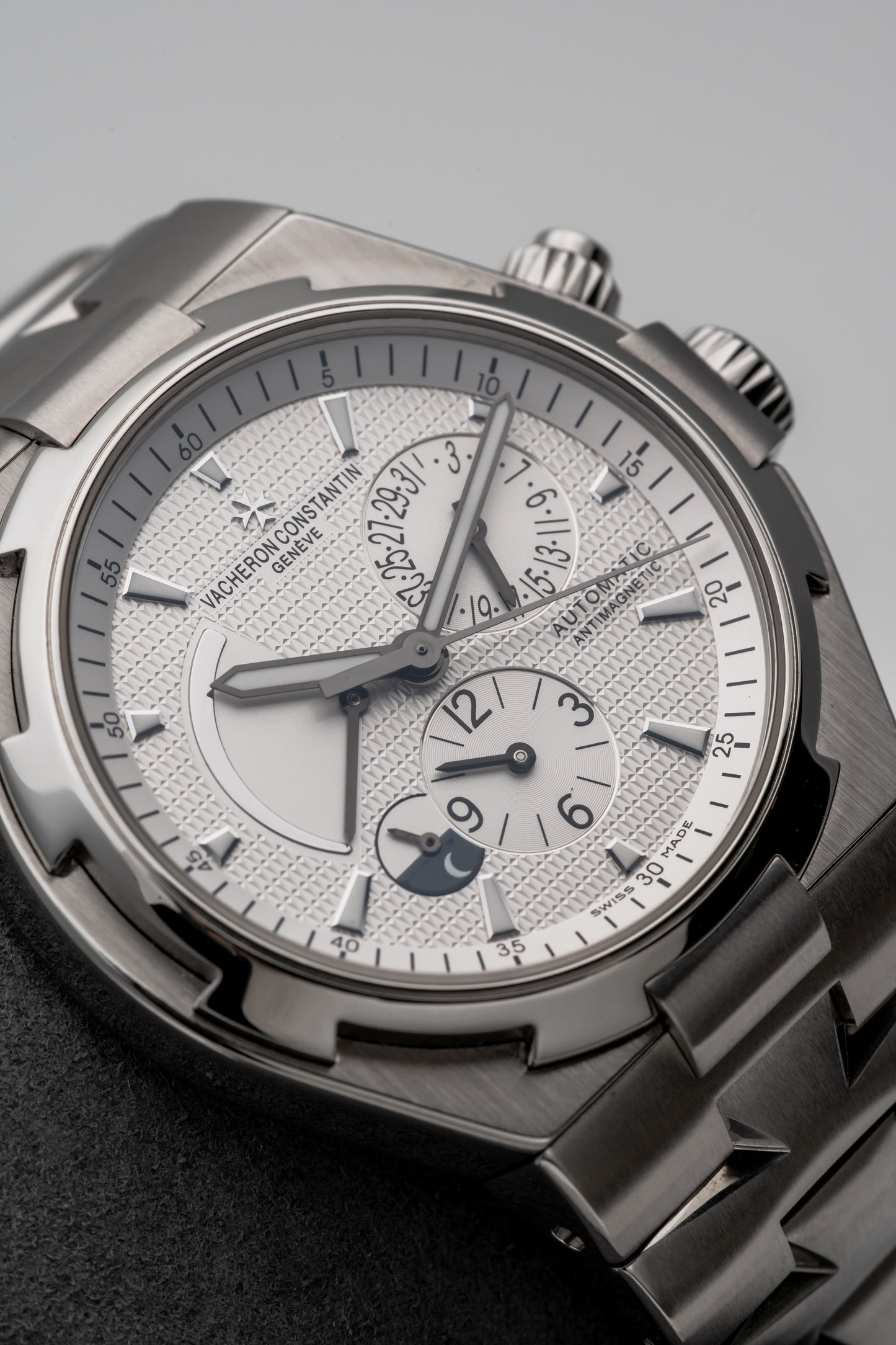 Vacheron Constantin Overseas Dual Time 47450/B01A-9226 Stainless Steel