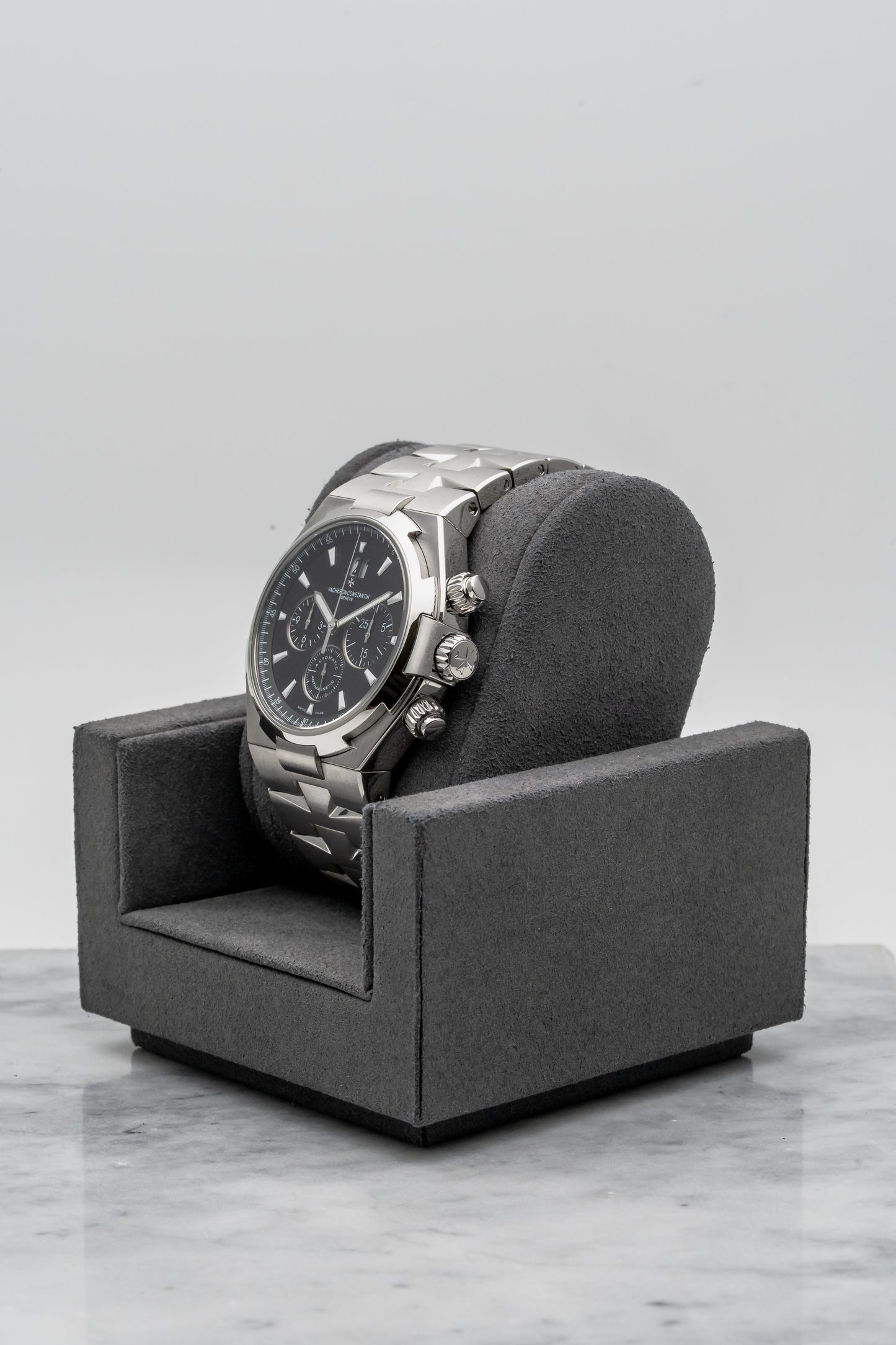 Vacheron Constantin Overseas Chronograph 49150/B01A-9097 Black Dial