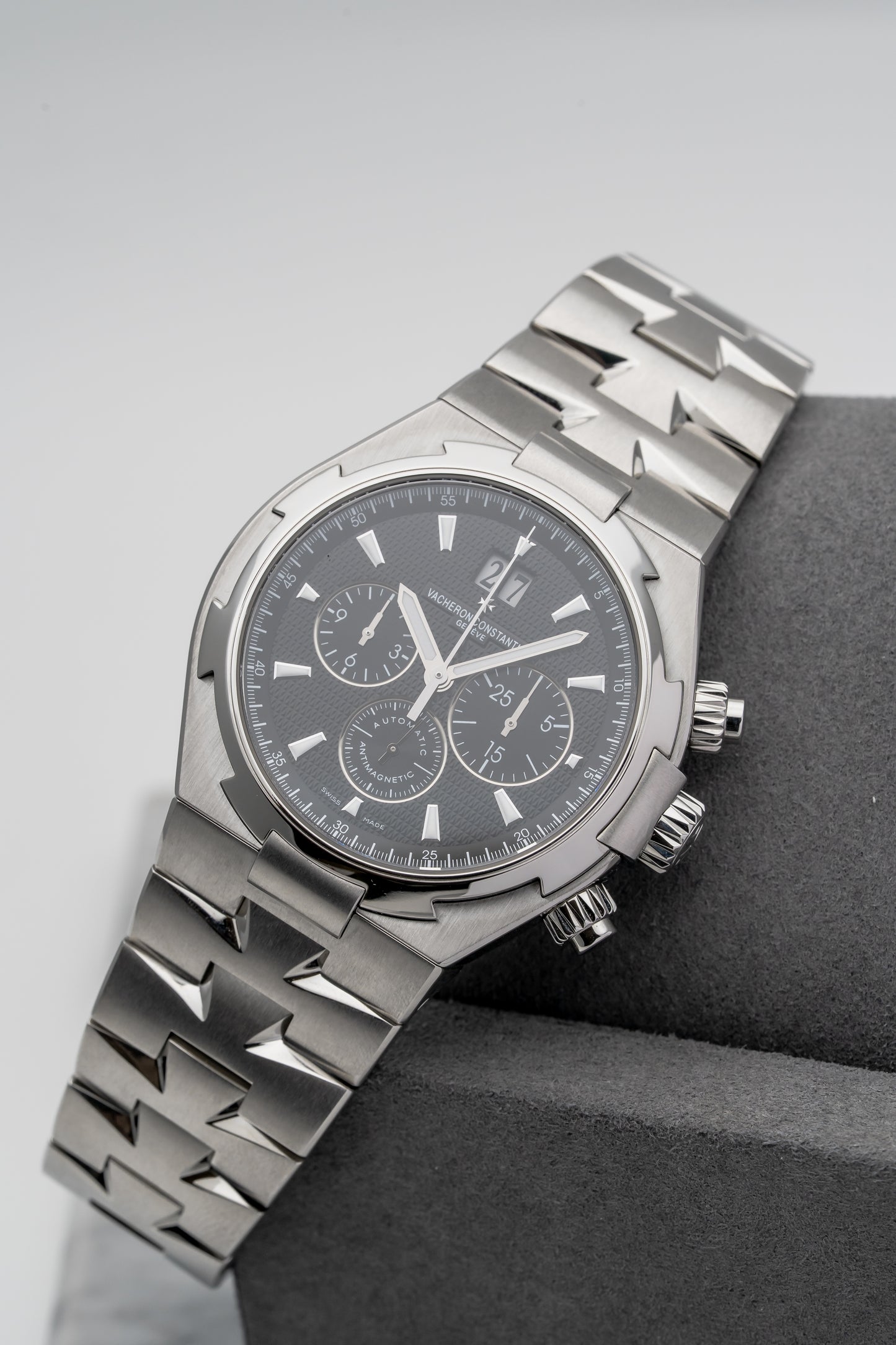 Vacheron Constantin Overseas Chronograph 49150/B01A-9097 Black Dial