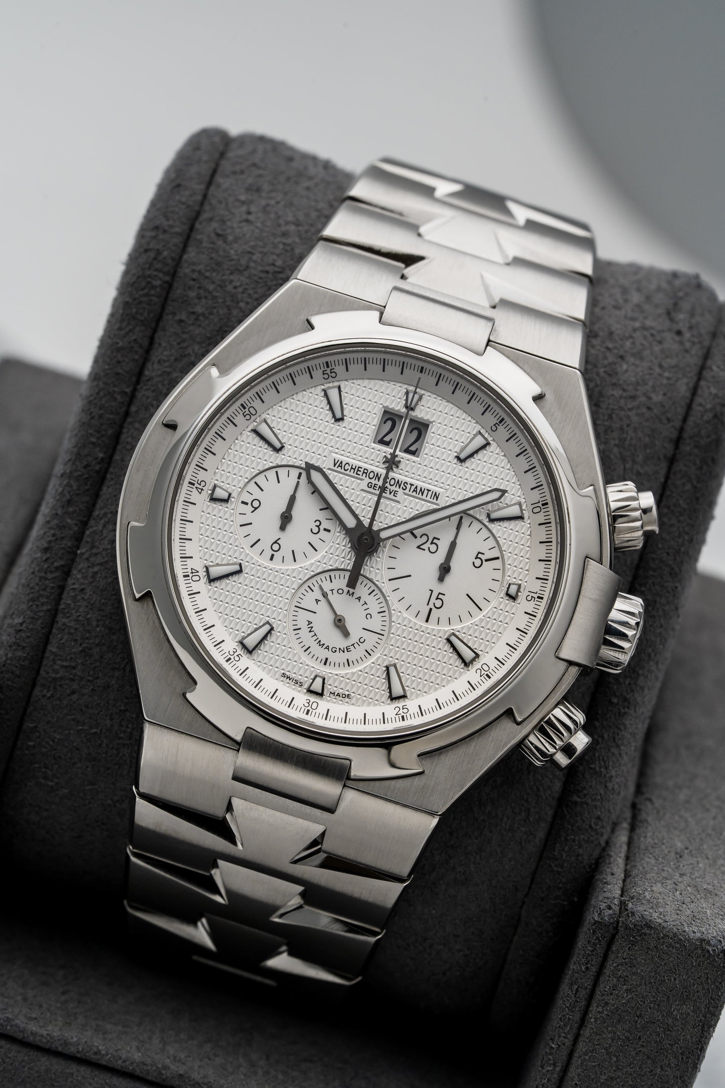 Vacheron Constantin Overseas Chronograph 49150/B01A-9095 White Dial