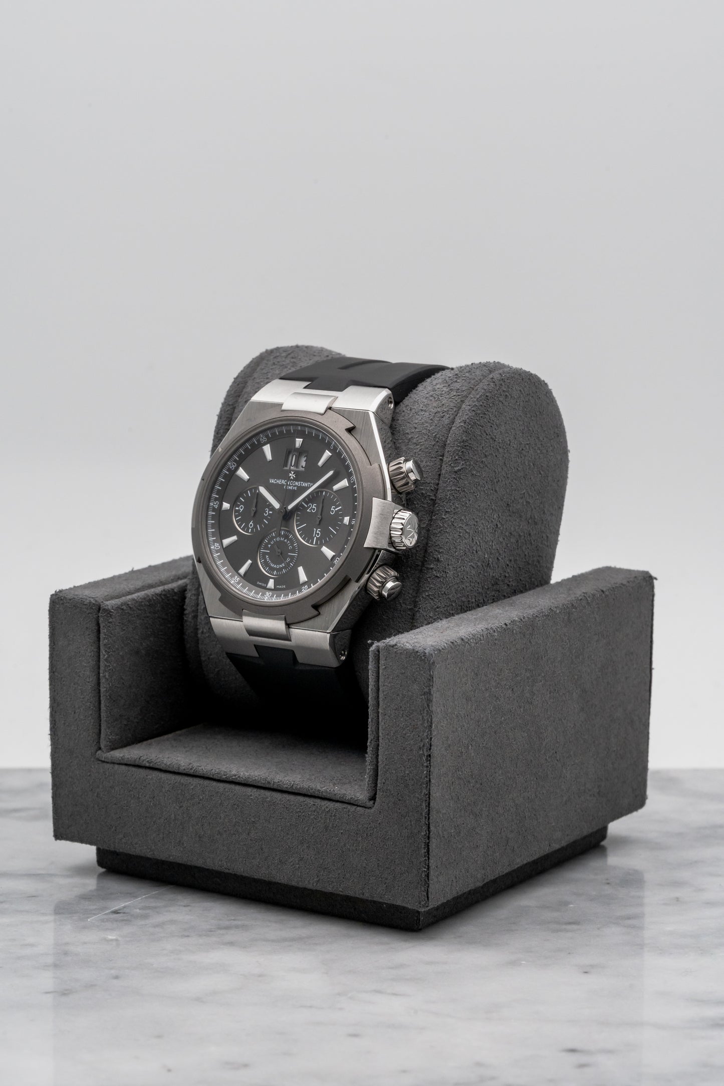 Vacheron Constantin Overseas Chronograph 49150/000W-9501 “Deep Stream”