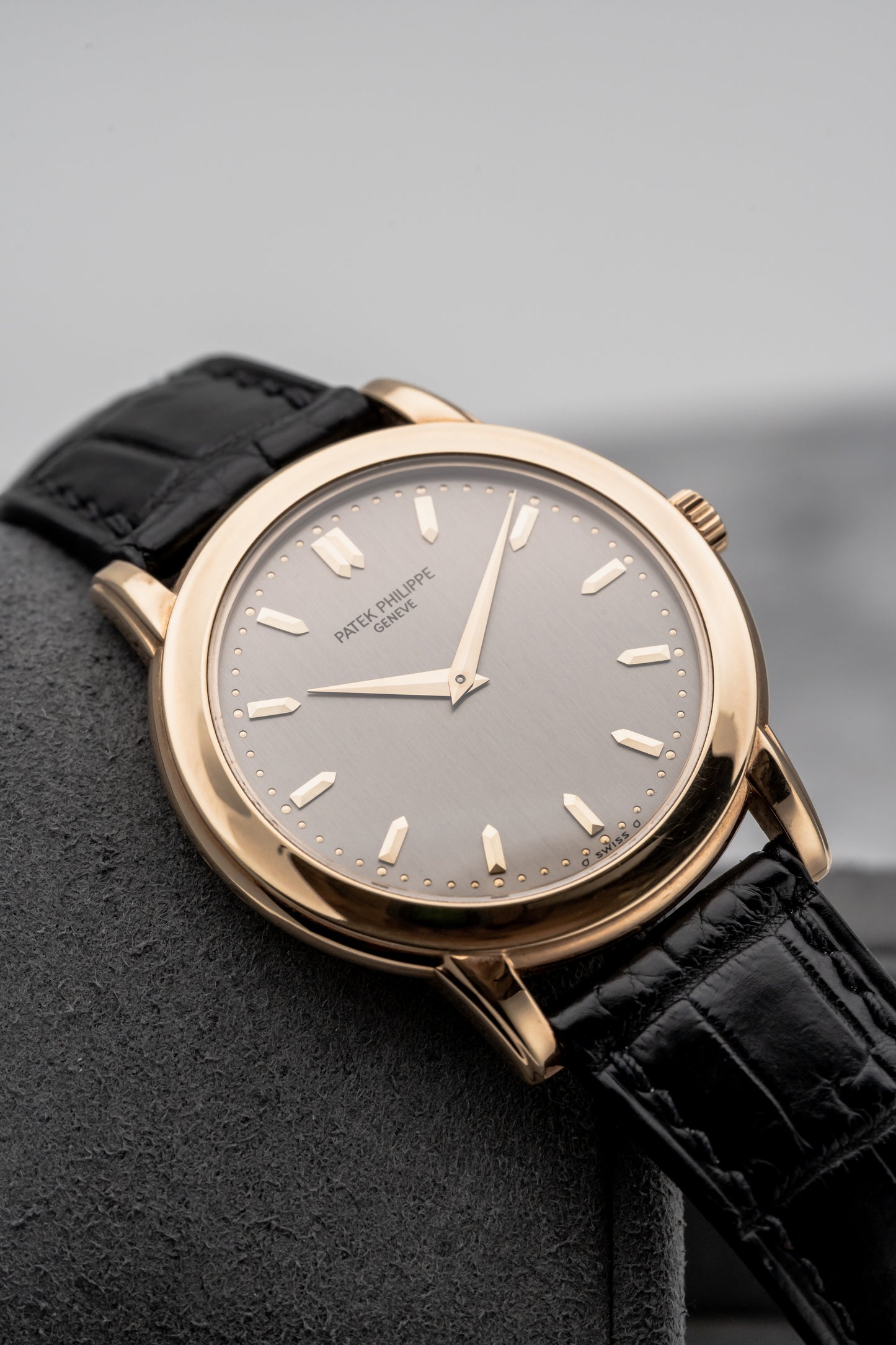 Patek Philippe Calatrava 5032J Silver Dial, Yellow Gold