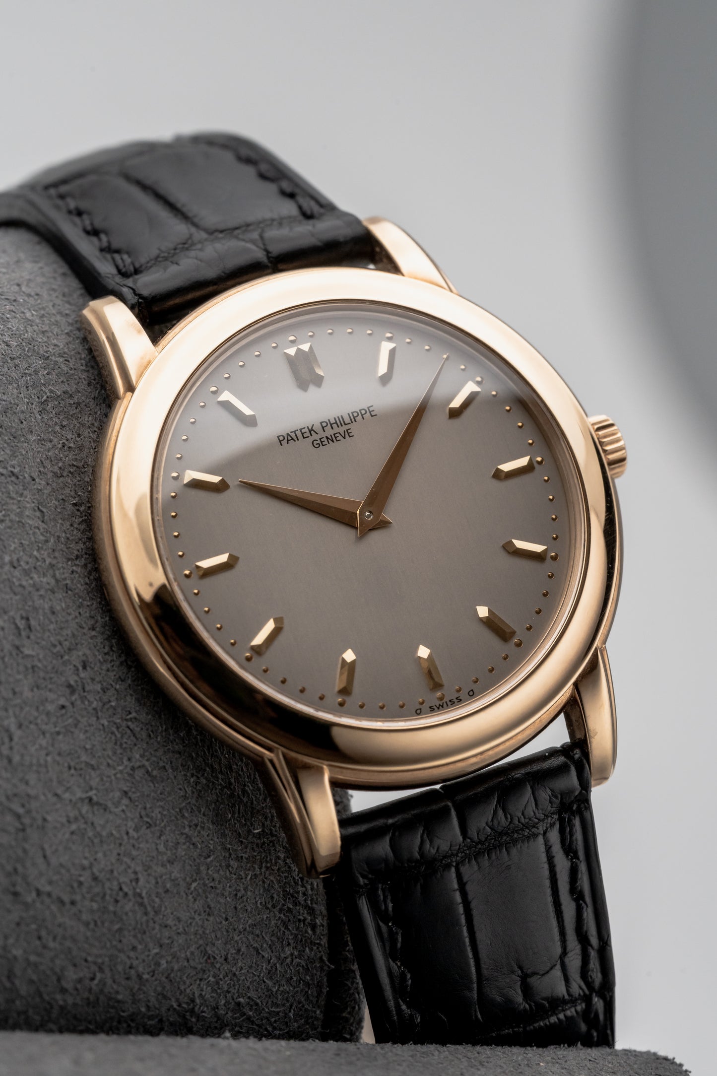 Patek Philippe Calatrava 5032J Silver Dial, Yellow Gold