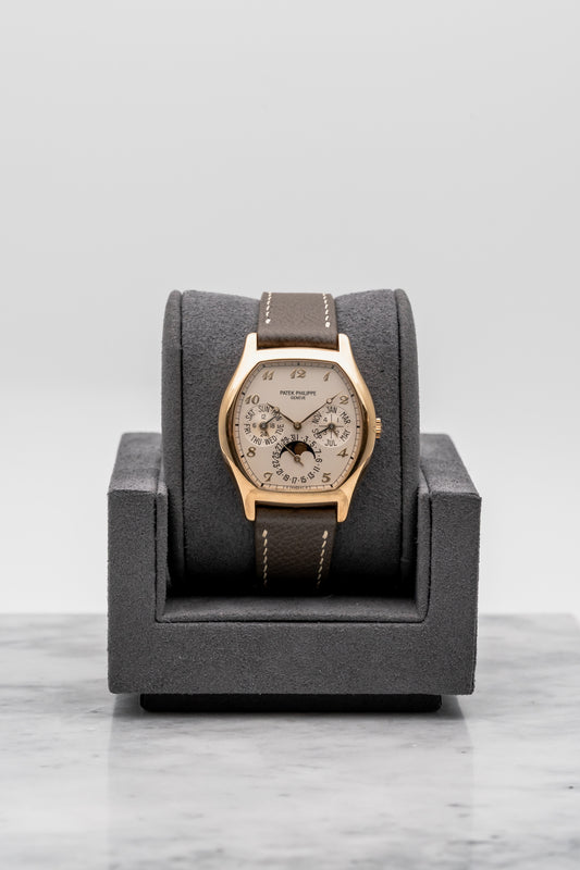 Patek Philippe Perpetual Calendar 5040J Ivory Dial (Extra Solid Caseback)