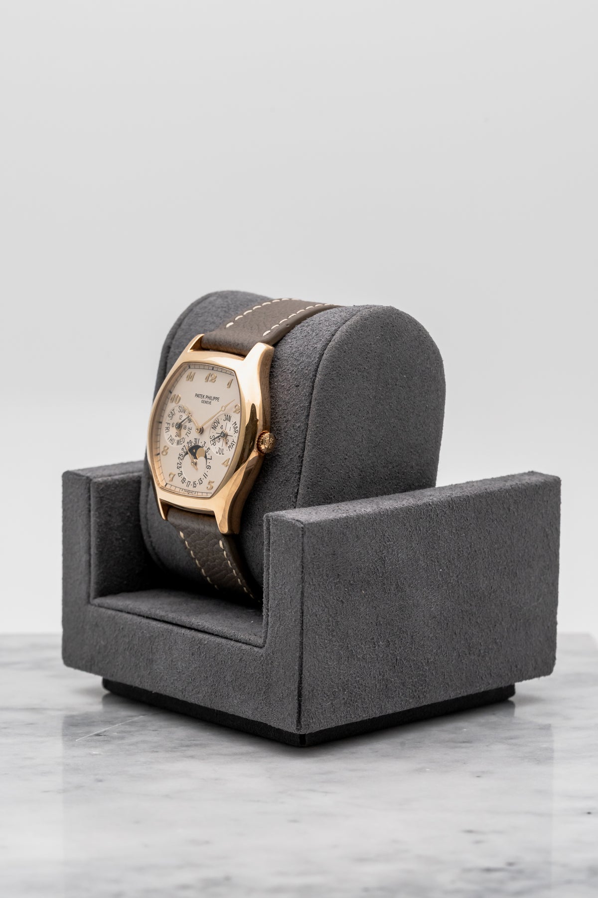 Patek Philippe Perpetual Calendar 5040J Ivory Dial (Extra Solid Caseback)