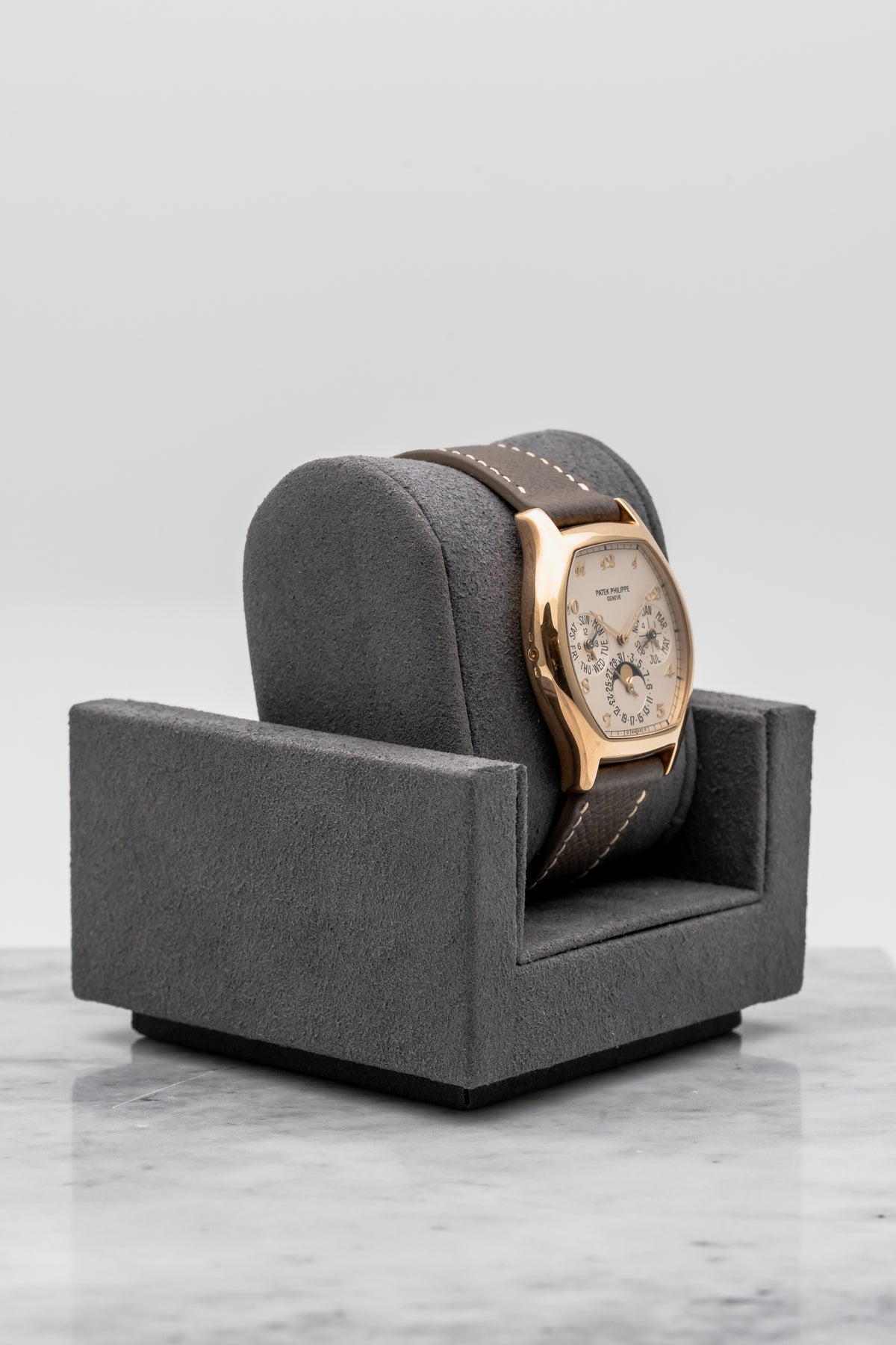 Patek Philippe Perpetual Calendar 5040J Ivory Dial (Extra Solid Caseback)