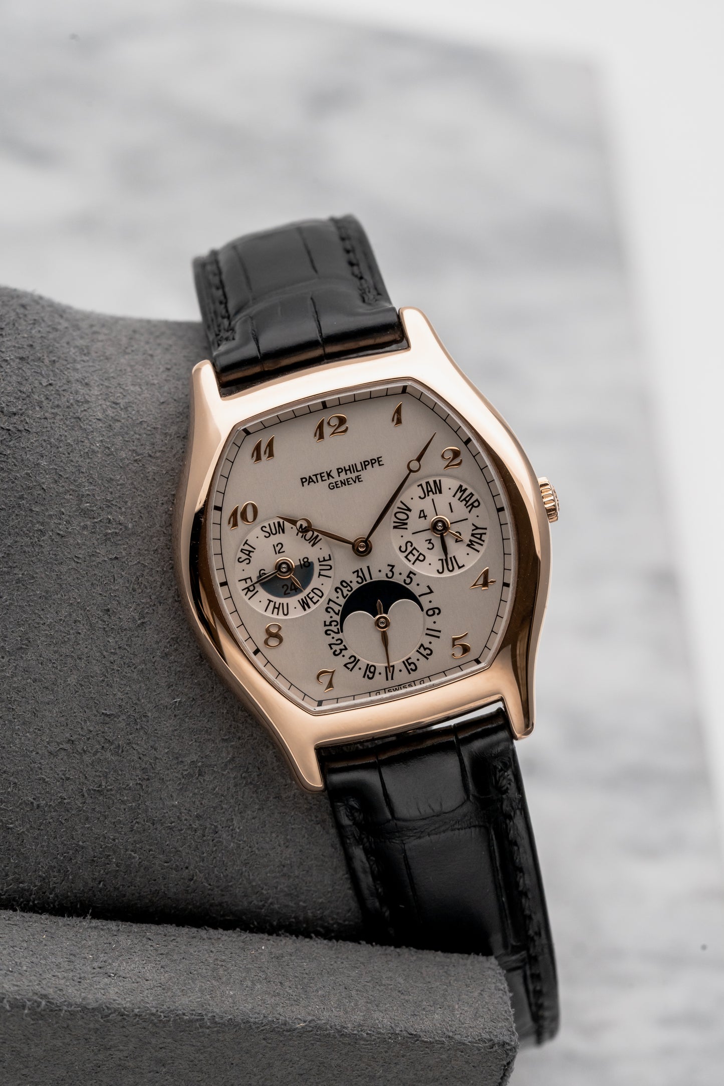 Patek Philippe Perpetual Calendar 5040R-001 Silver Dial