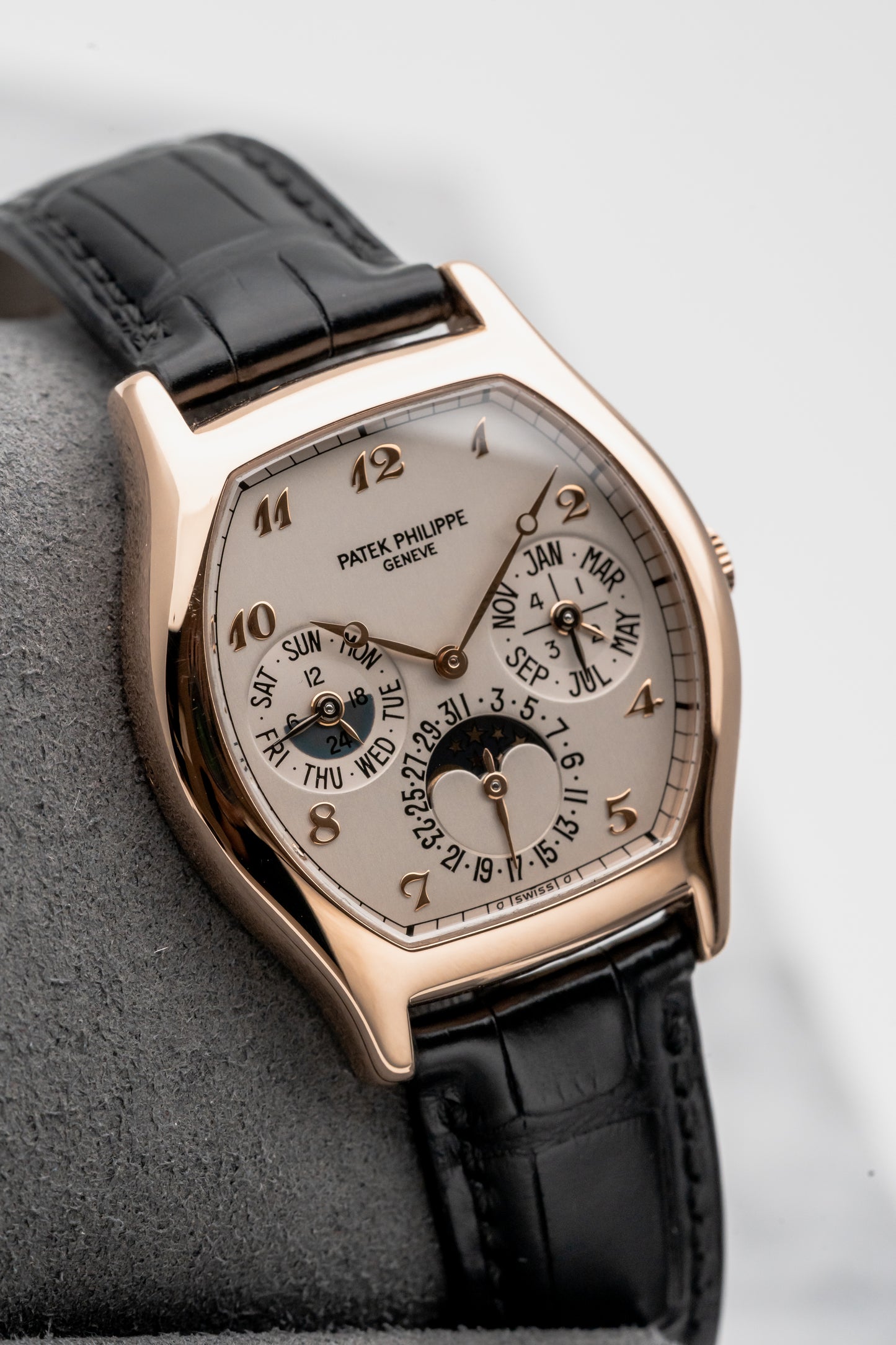 Patek Philippe Perpetual Calendar 5040R-001 Silver Dial