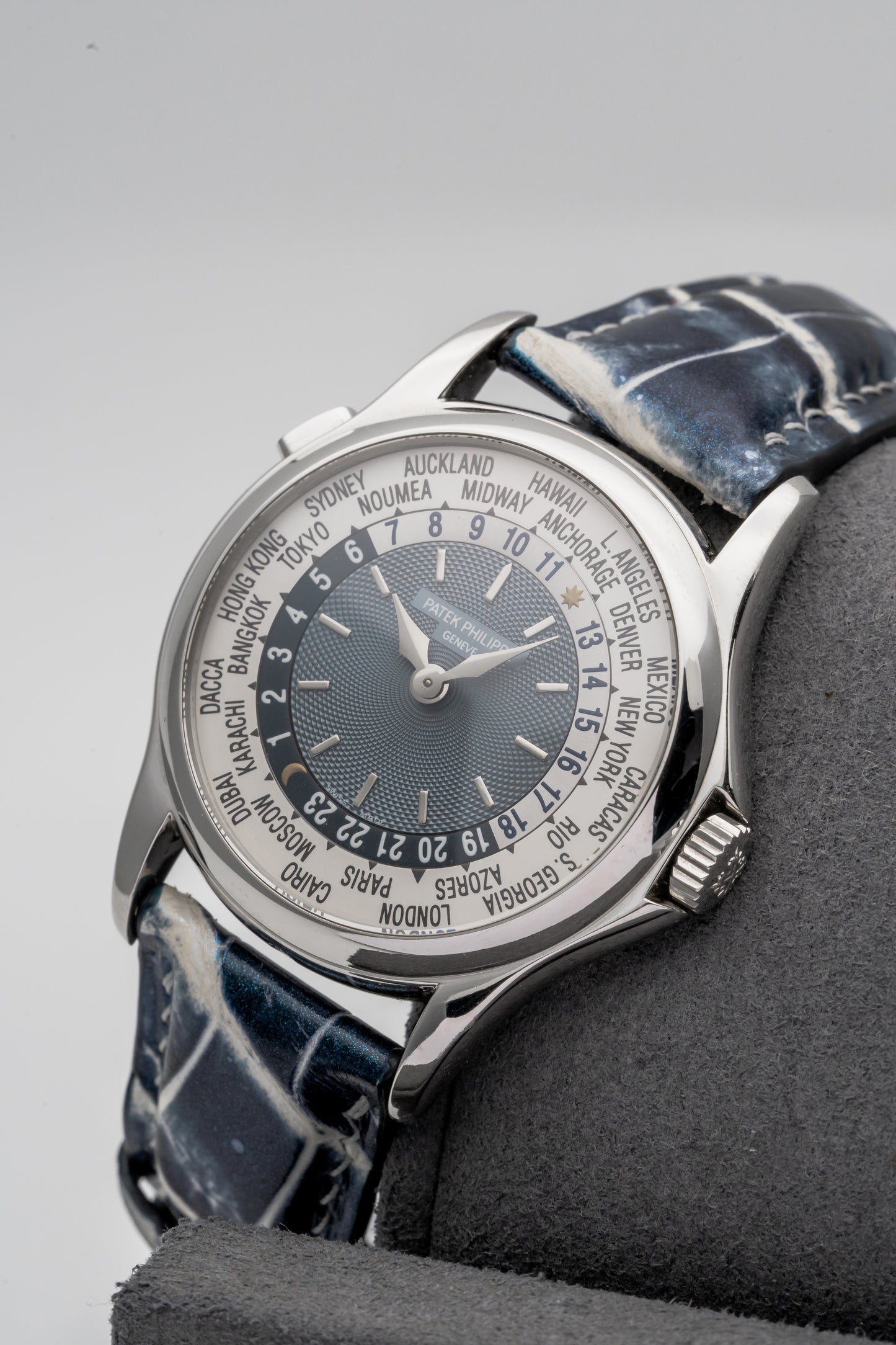 Patek Philippe World Time 5110P-001, Blue Dial