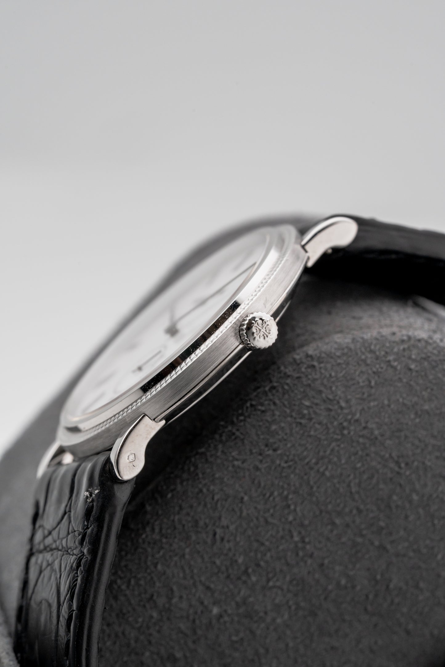 Patek Philippe Calatrava 5116G, White Enamel Dial