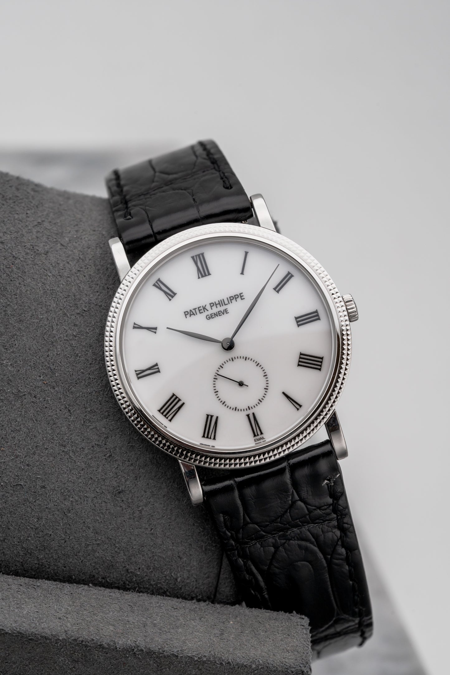 Patek Philippe Calatrava 5116G, White Enamel Dial