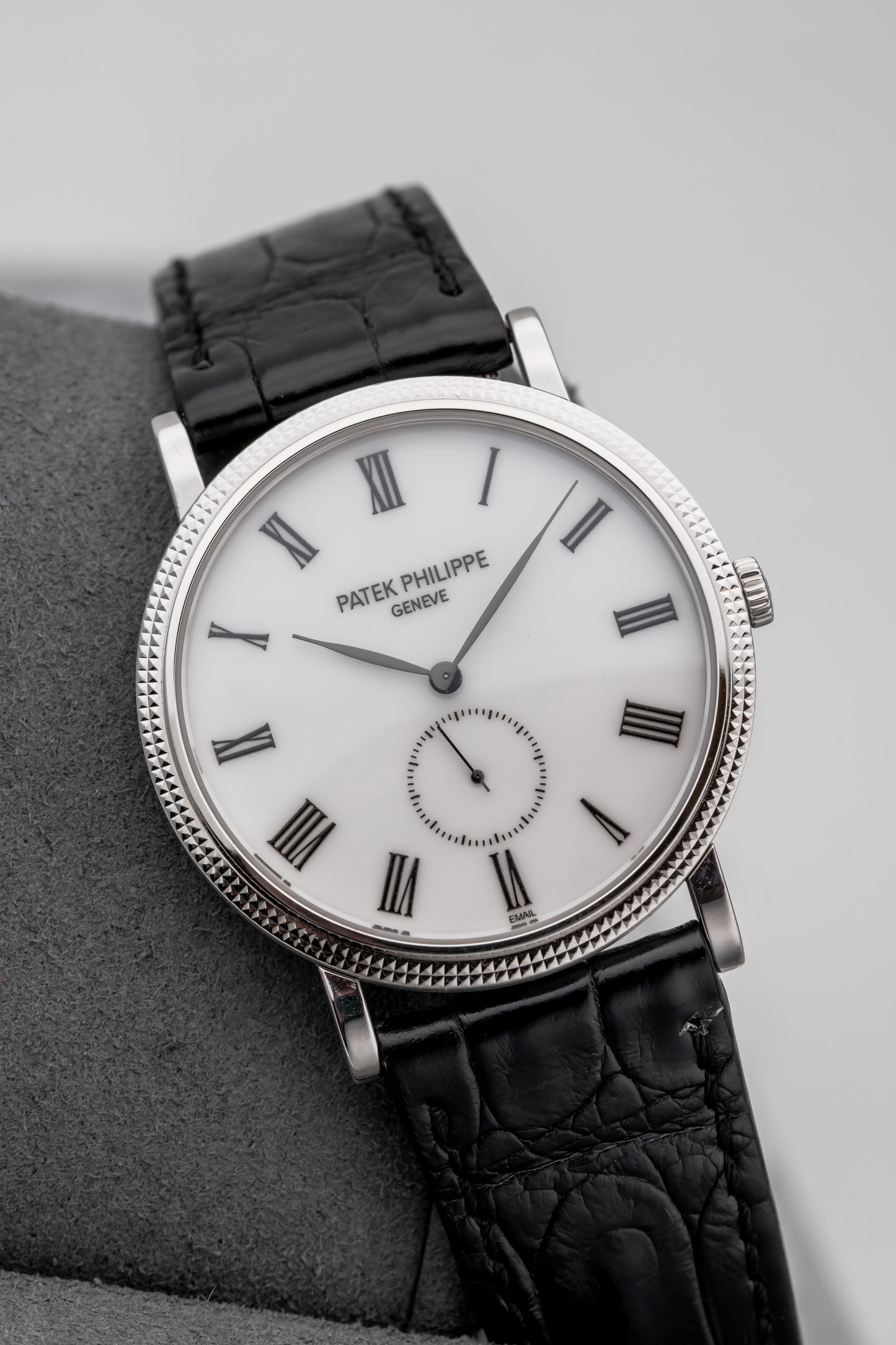 Patek Philippe Calatrava 5116G, White Enamel Dial