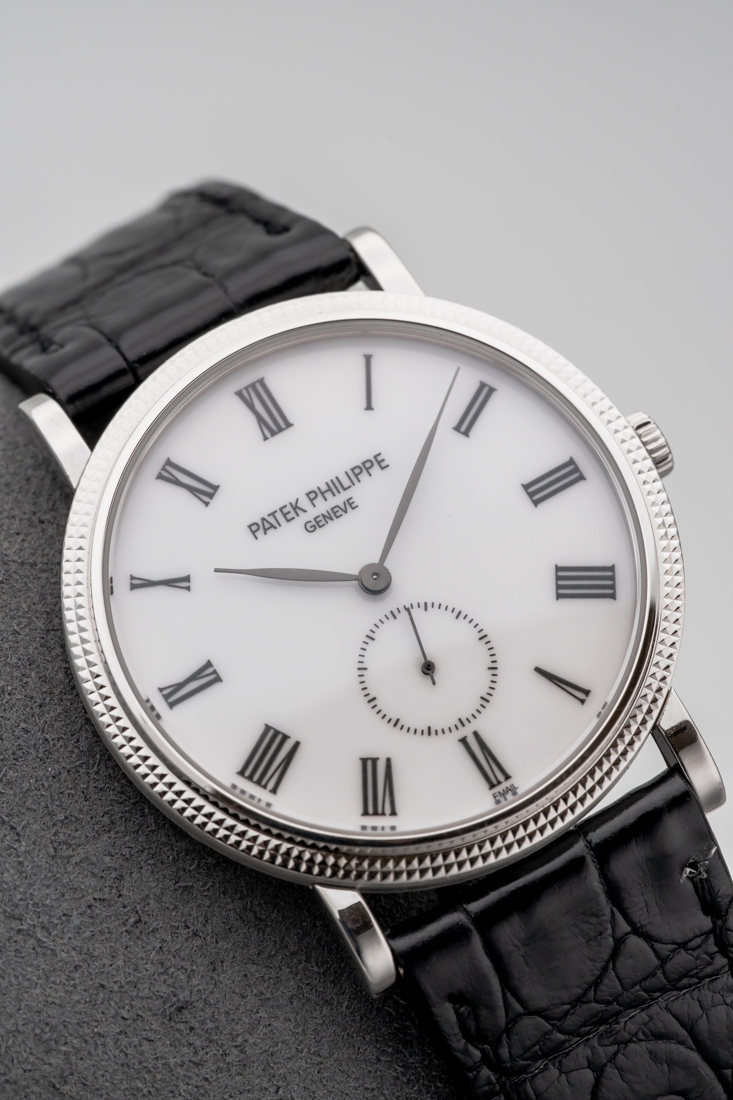 Patek Philippe Calatrava 5116G, White Enamel Dial
